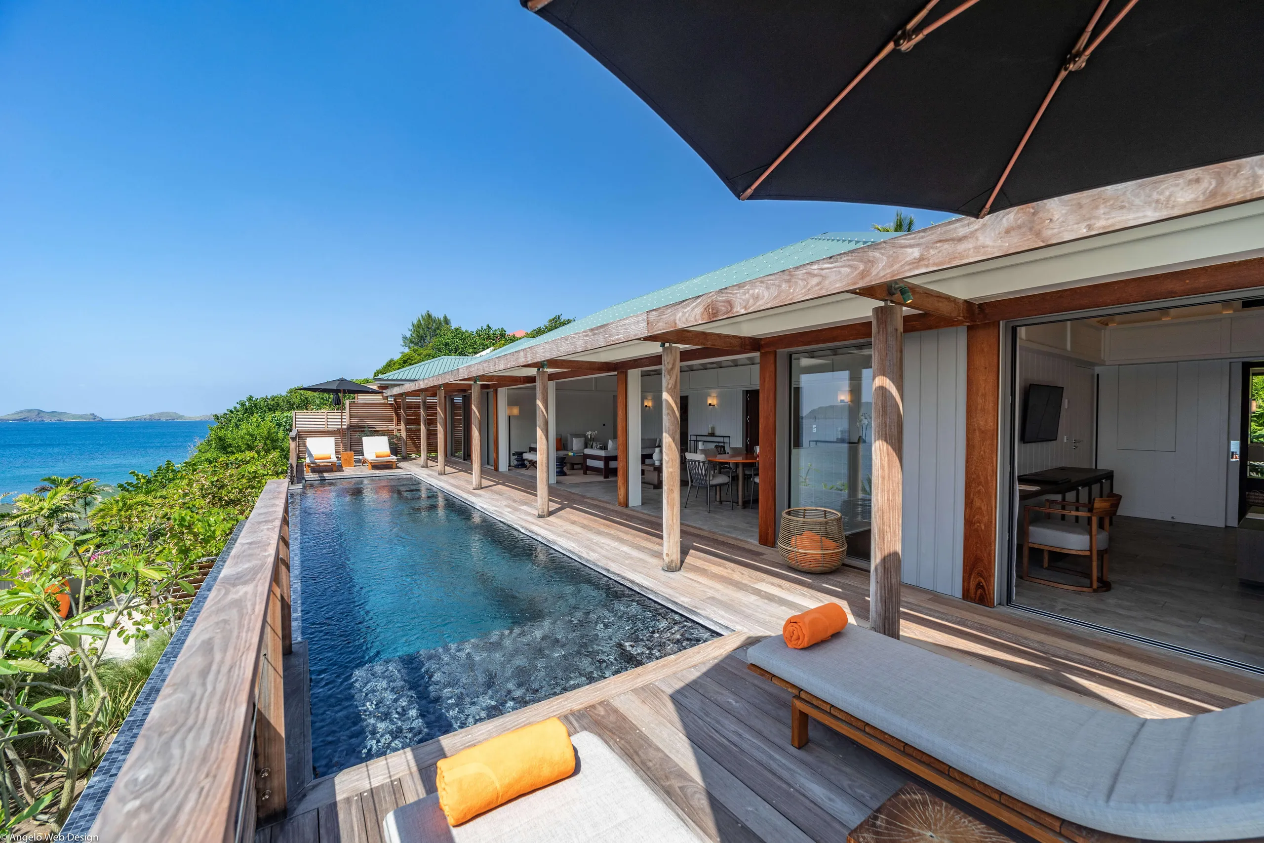 Private Paradise with Spectacular Ocean Views — photograph 2
