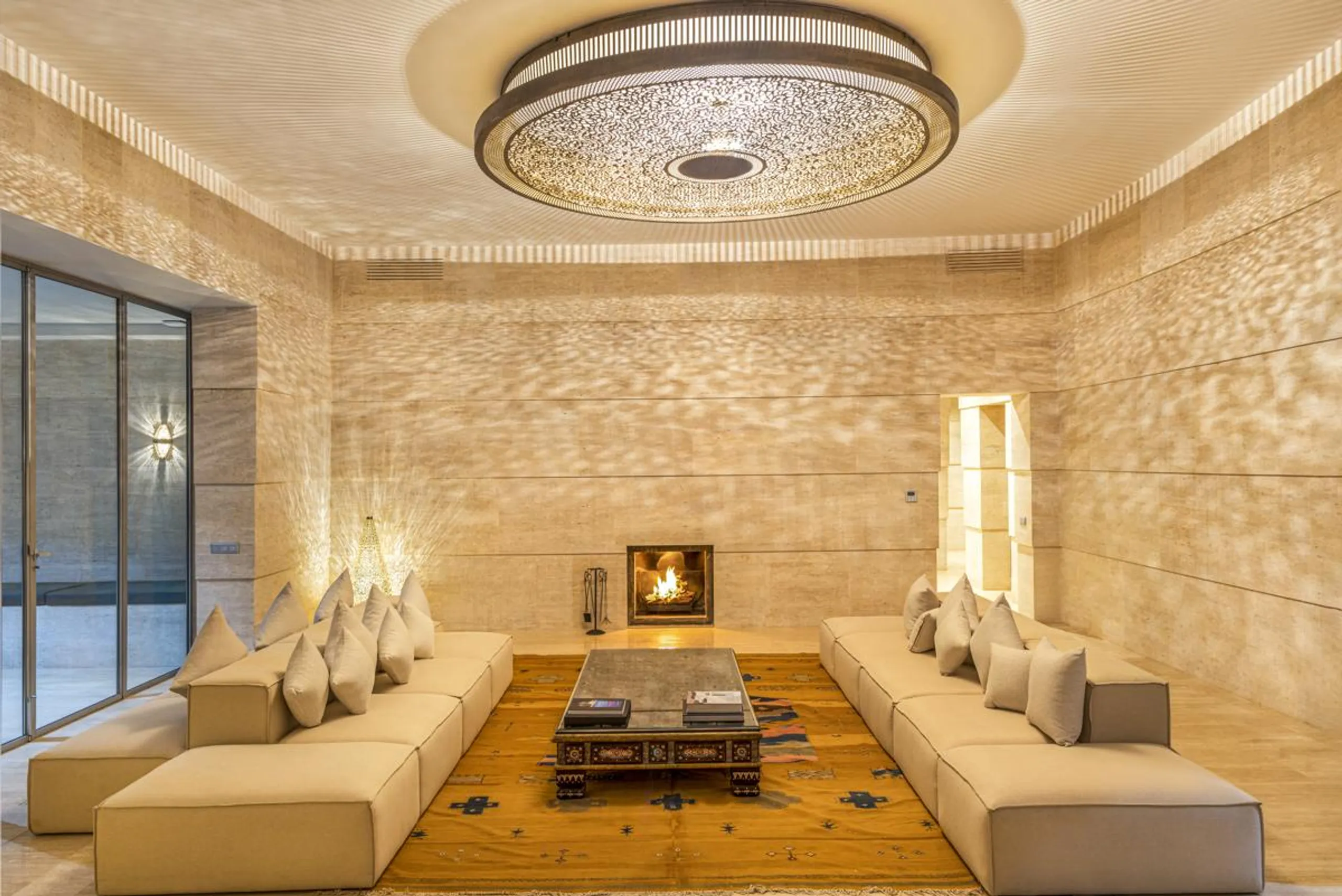 Serene Marrakech Villa with Private Pool and Outdoor Terraces — photograph 11