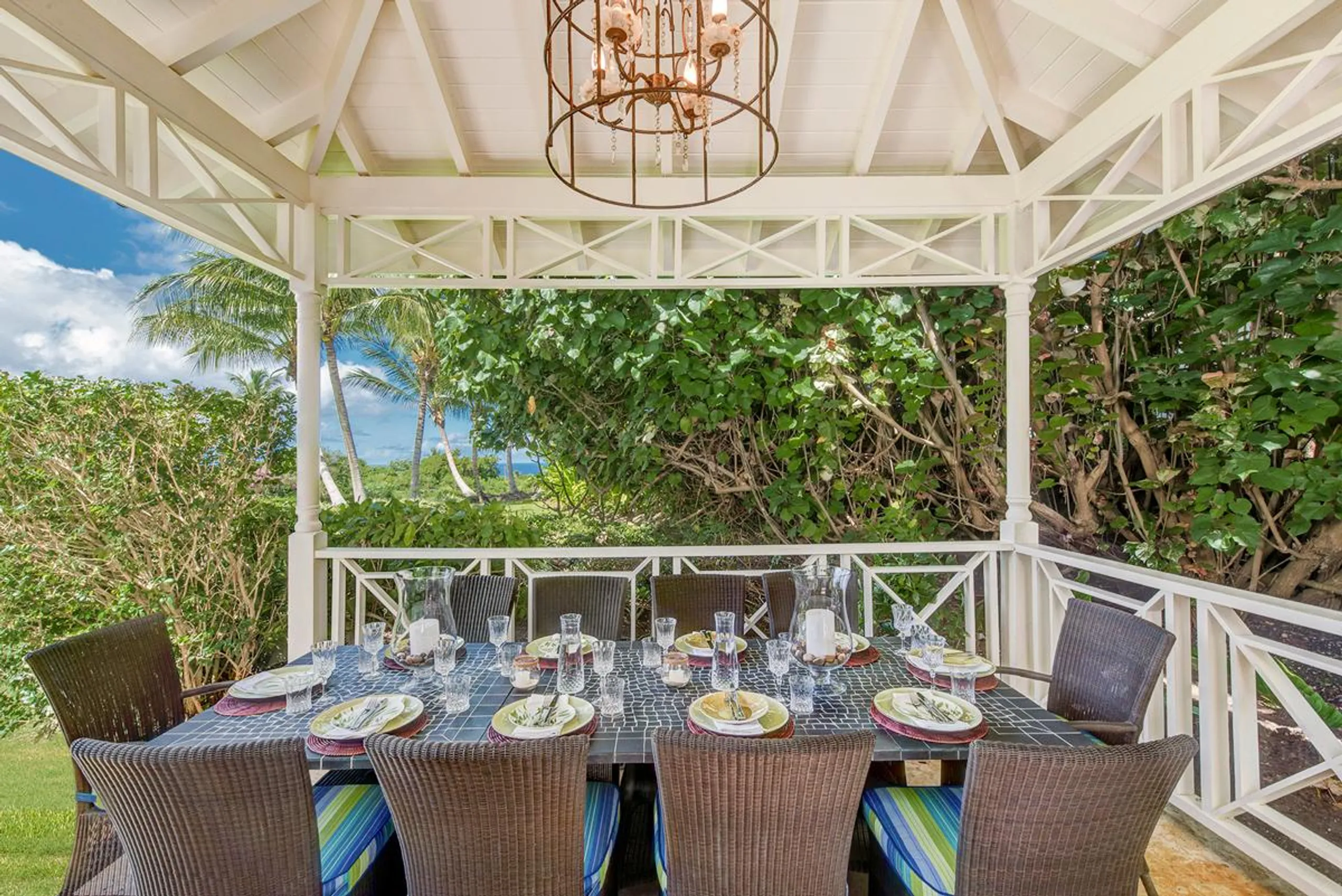Top-of-the-line Bajan Villa with Private Pool and Beach Views — photograph 2