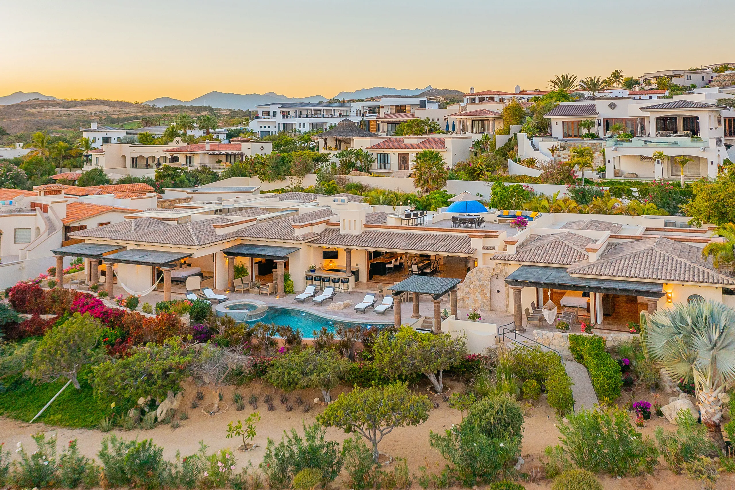 Puerto Los Cabos Luxury Estate with Infinity Pool and Incredible Ocean Views — photograph 7