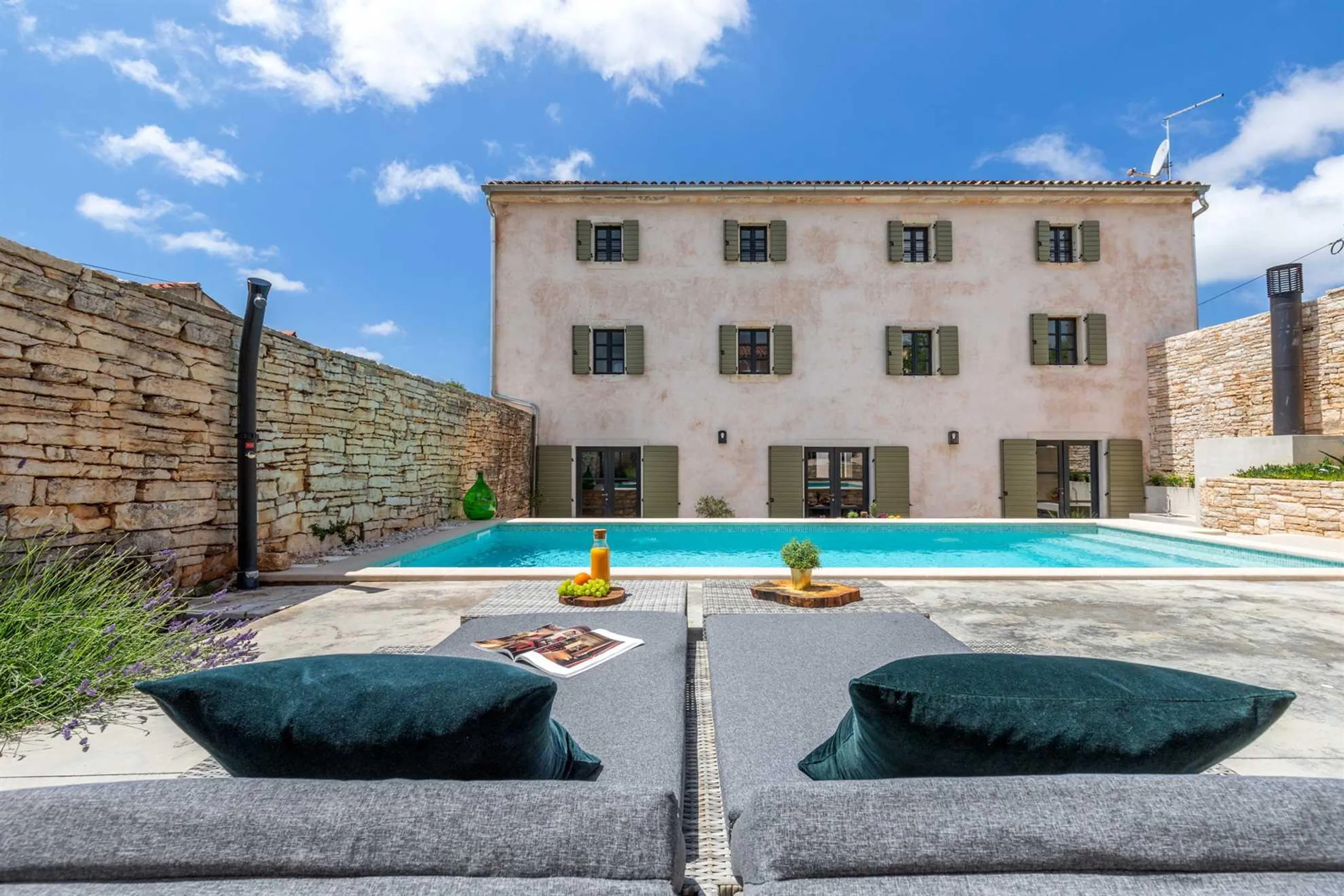 Heritage Villa with Pool and Enchanting Surroundings in Istria — photograph 6