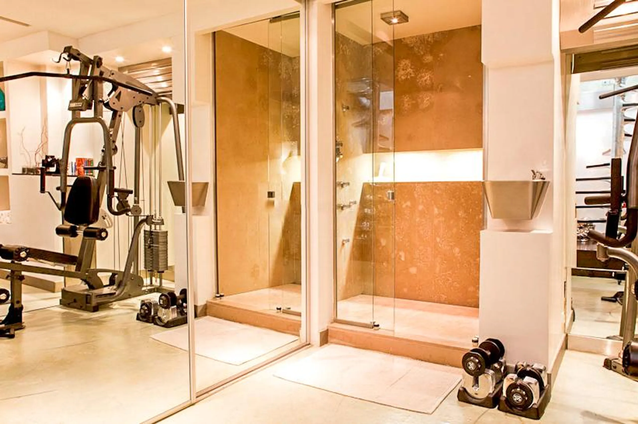 Superb 4BR Villa with Luxurious Space and Fully-equipped Kitchen — photograph 9