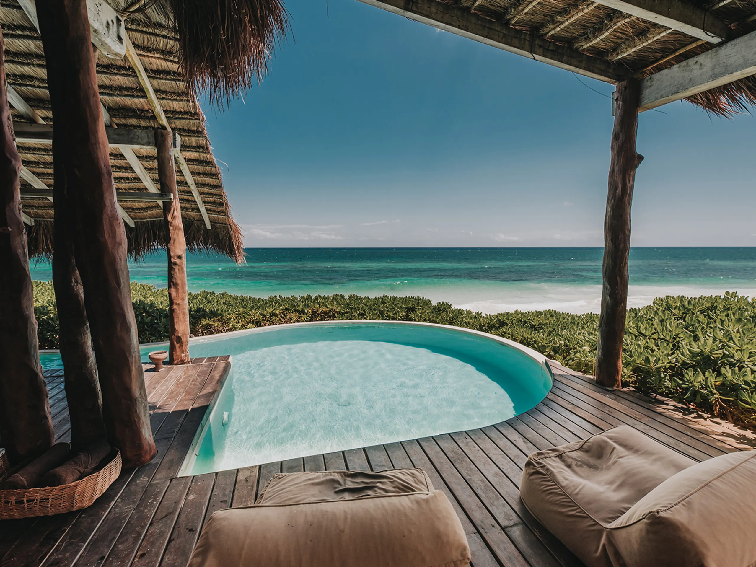 Serene Tulum Villa with Ocean Views — photograph 2