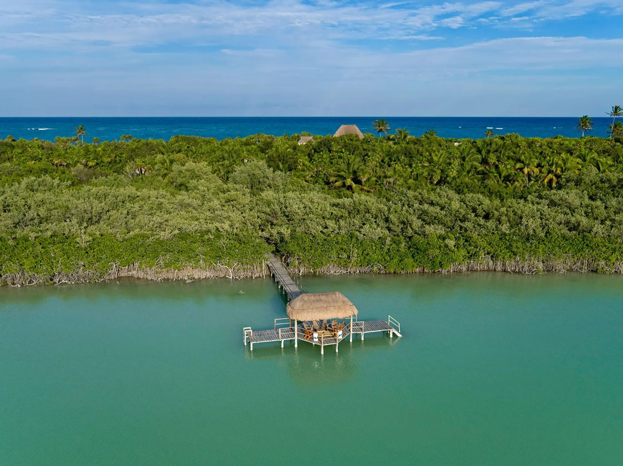 Contemporary Mayan Luxury with Private Pool and 100 Meters of Private Beachfront — photograph 12
