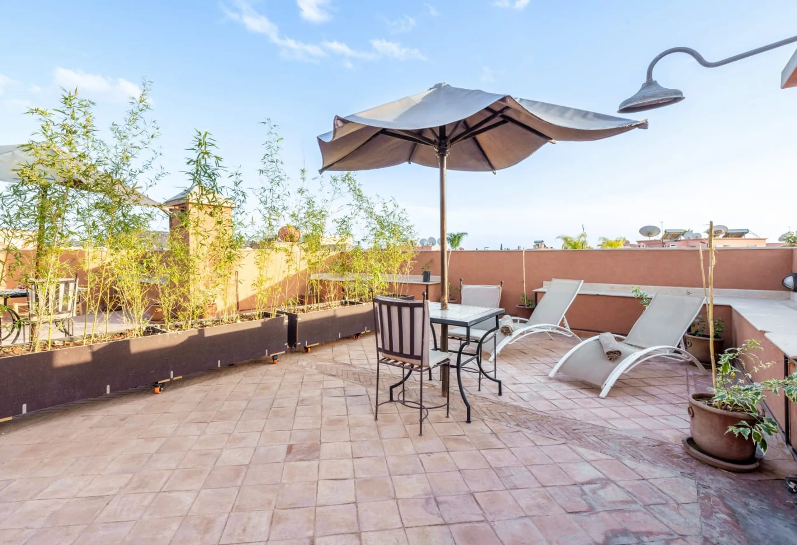 Refined Luxury with Pool, Hammam, and Patio — photograph 7