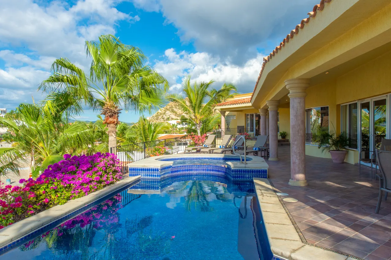 Villa Bougainvillea