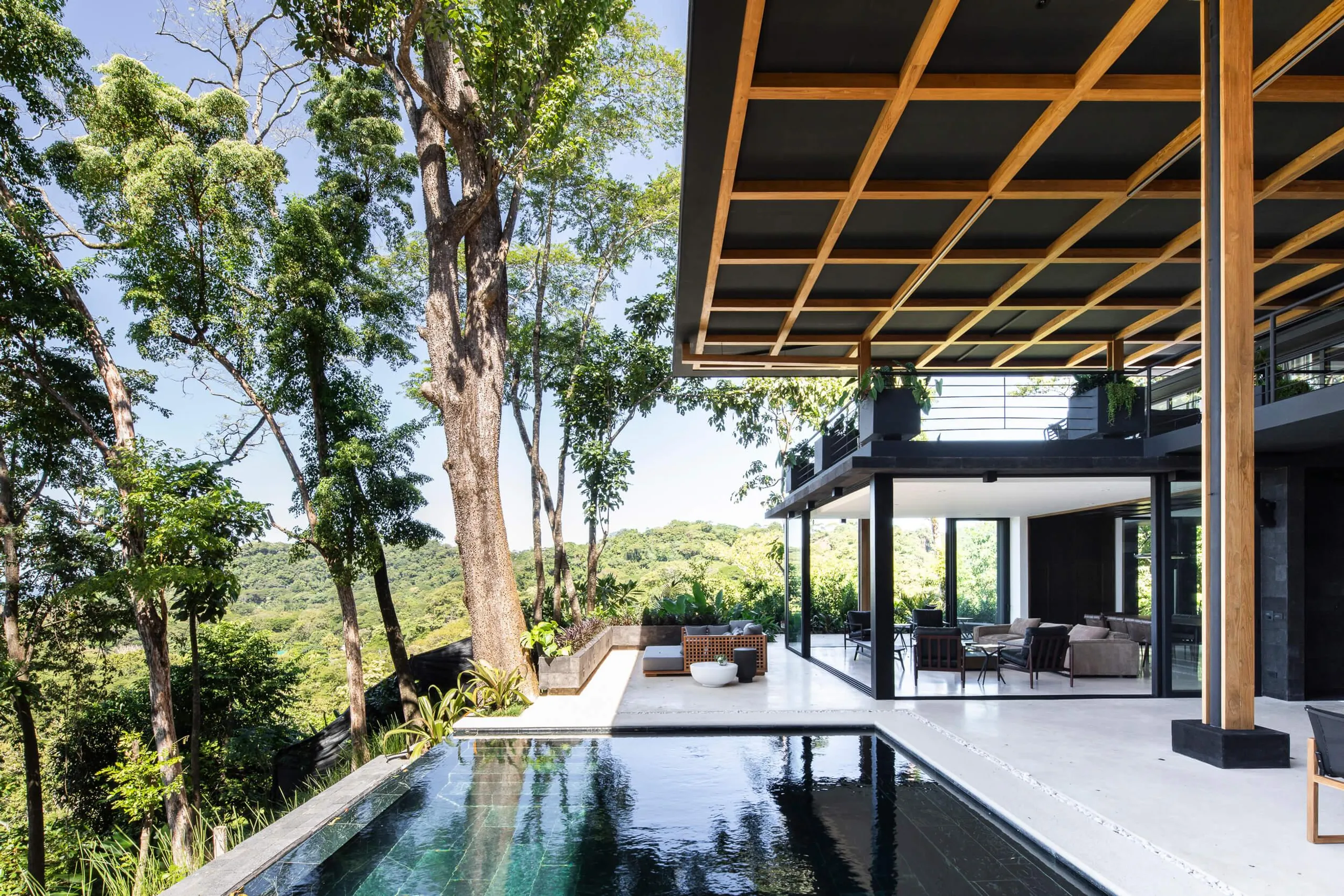 Santa Teresa's Finest Villa with Infinity Pool and Ocean Views — photograph 8