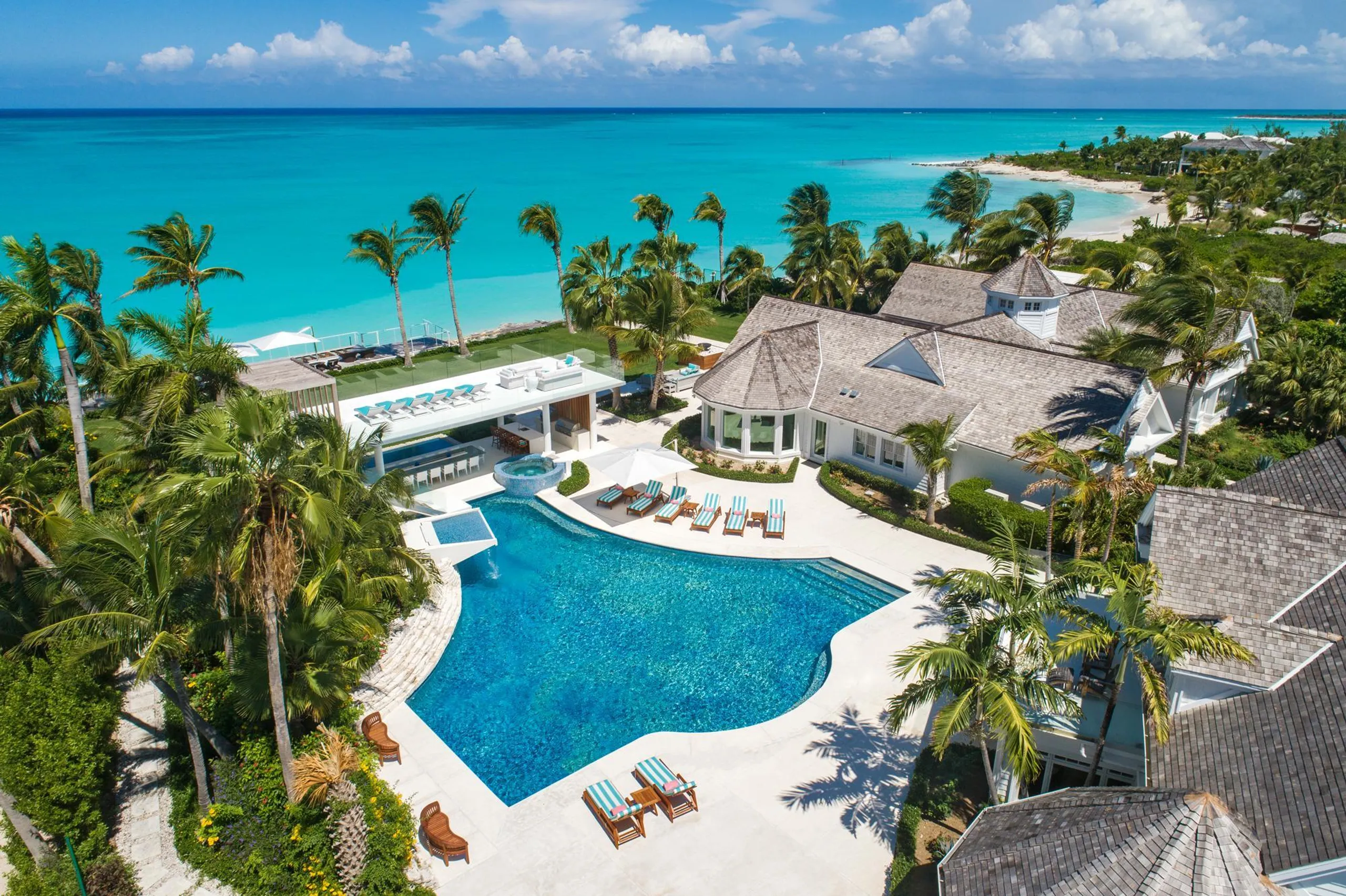Sun, Sand, and Relaxation at a Luxe Waterfront Haven in Turks and Caicos — photograph 5