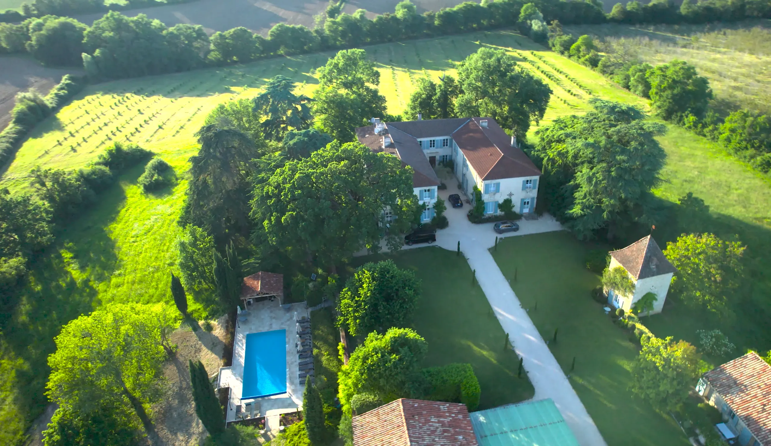 Gascony Hidden Luxury Retreat with 8-BR and Outdoor Pool, France