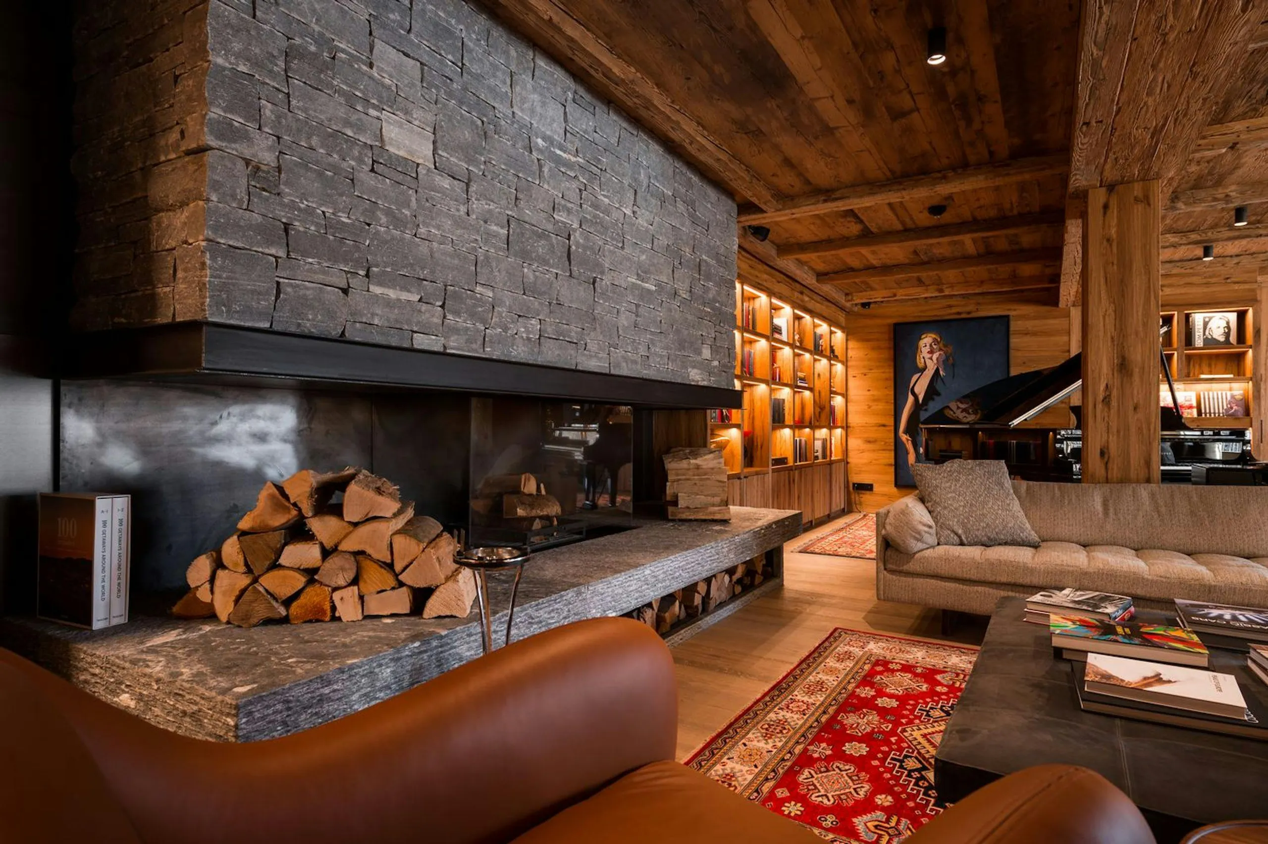 Ultra Luxe Chalet Altius with Commanding View and Luxury Amenities — photograph 12