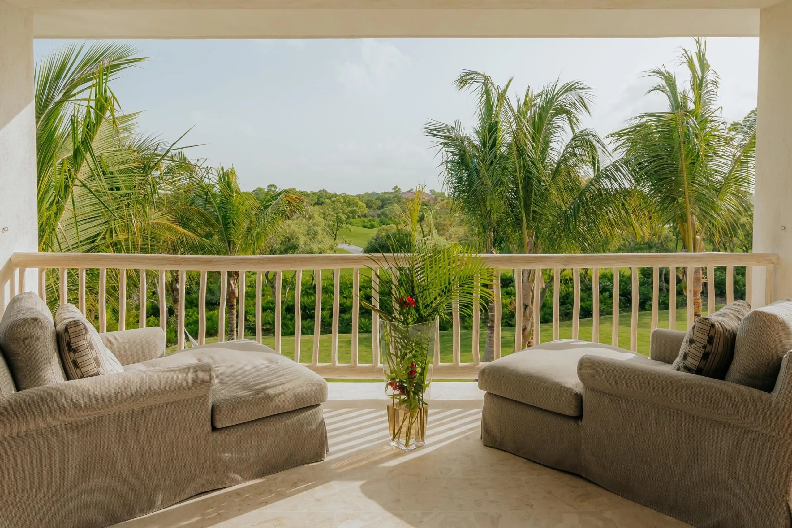 Enchanting Punta Cana Villa with Private Pool — photograph 3