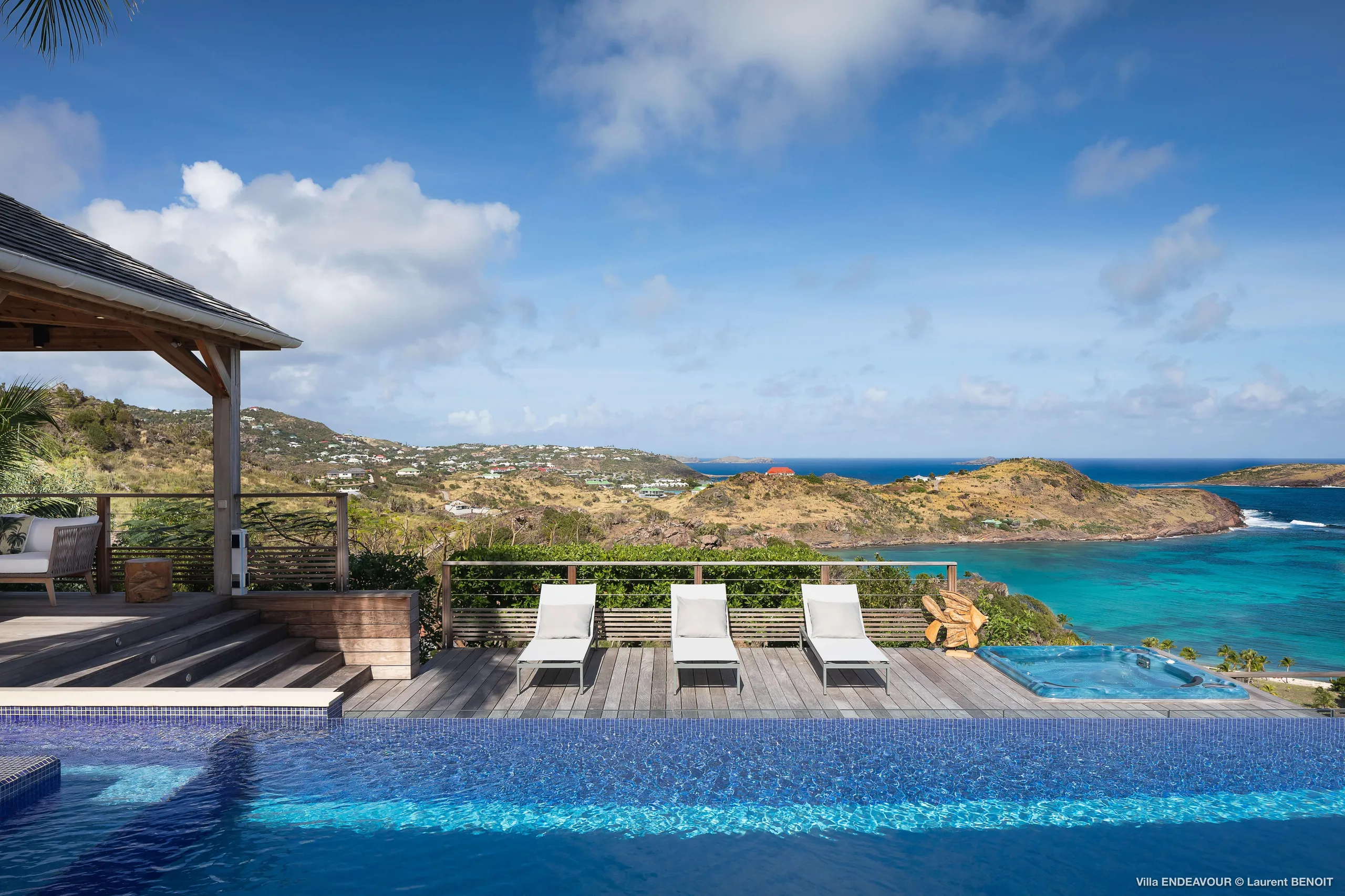 Secluded Exquisite Villa with Private Pool and Mesmerizing Ocean Views — photograph 3