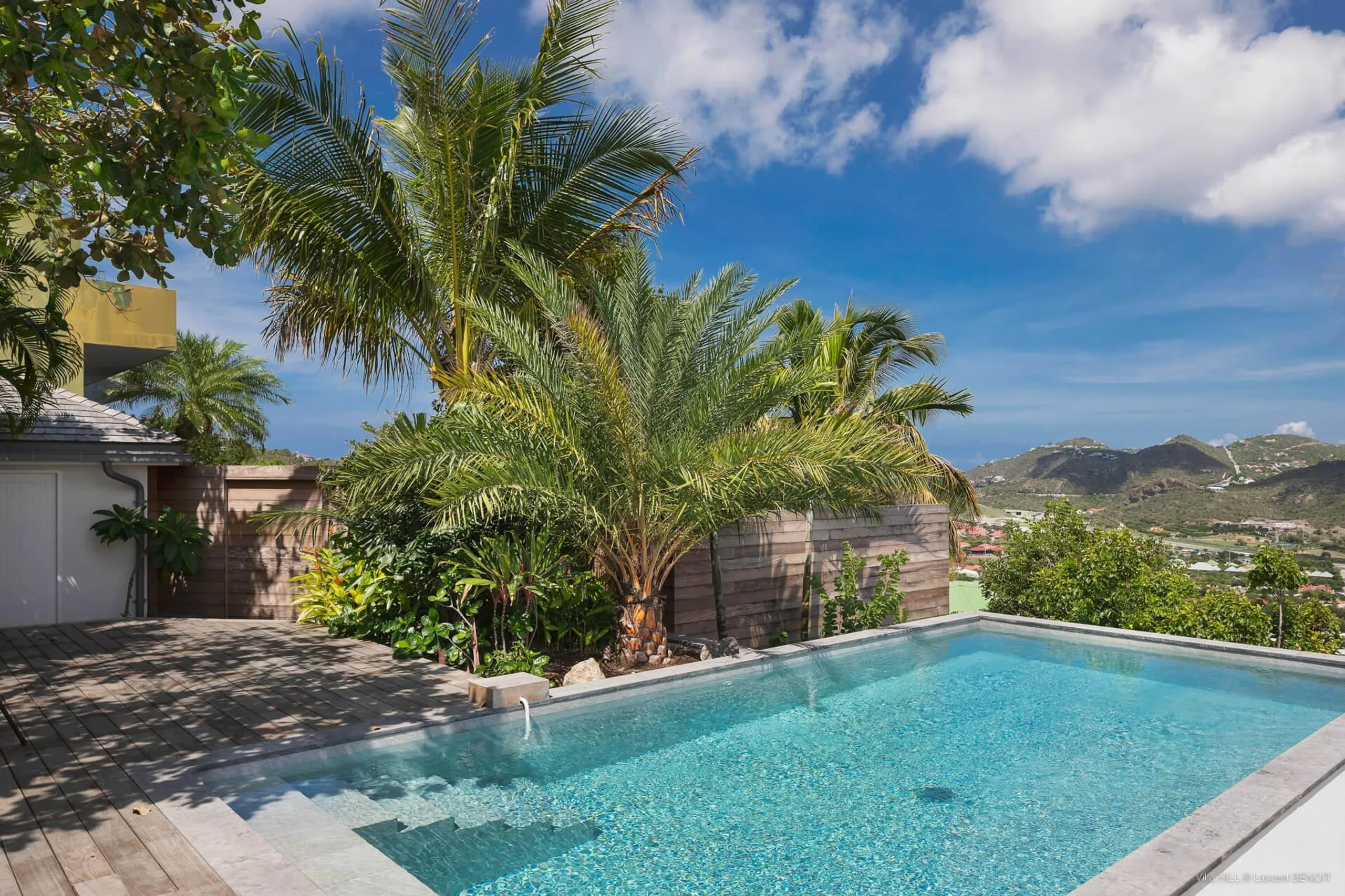 Tranquil Bayview Villa with Private Pool and Panoramic Views in St-Jean — photograph 11