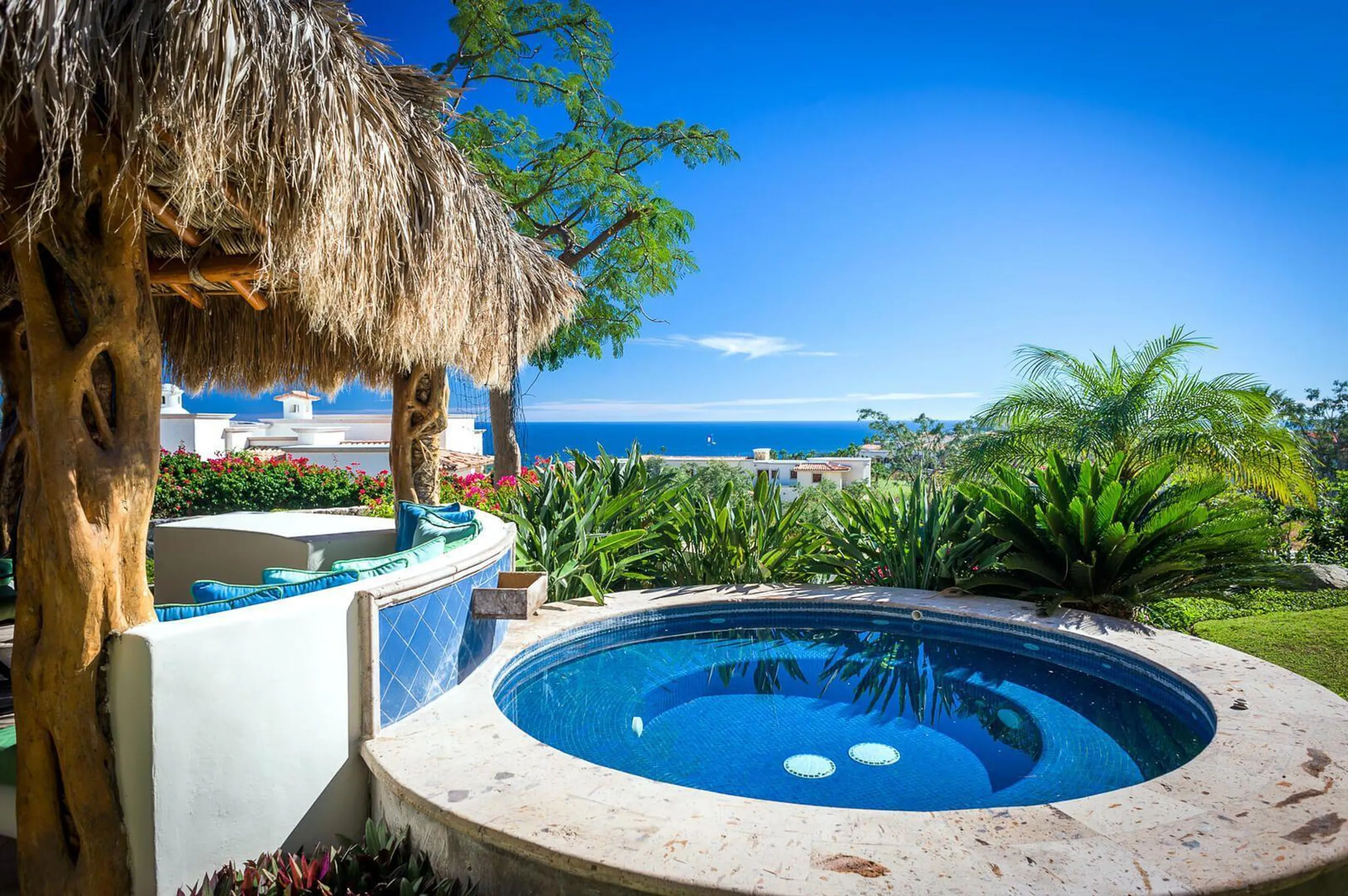 Cabo Del Sol Luxury Villa with Infinity Pool and Ocean Views — photograph 9