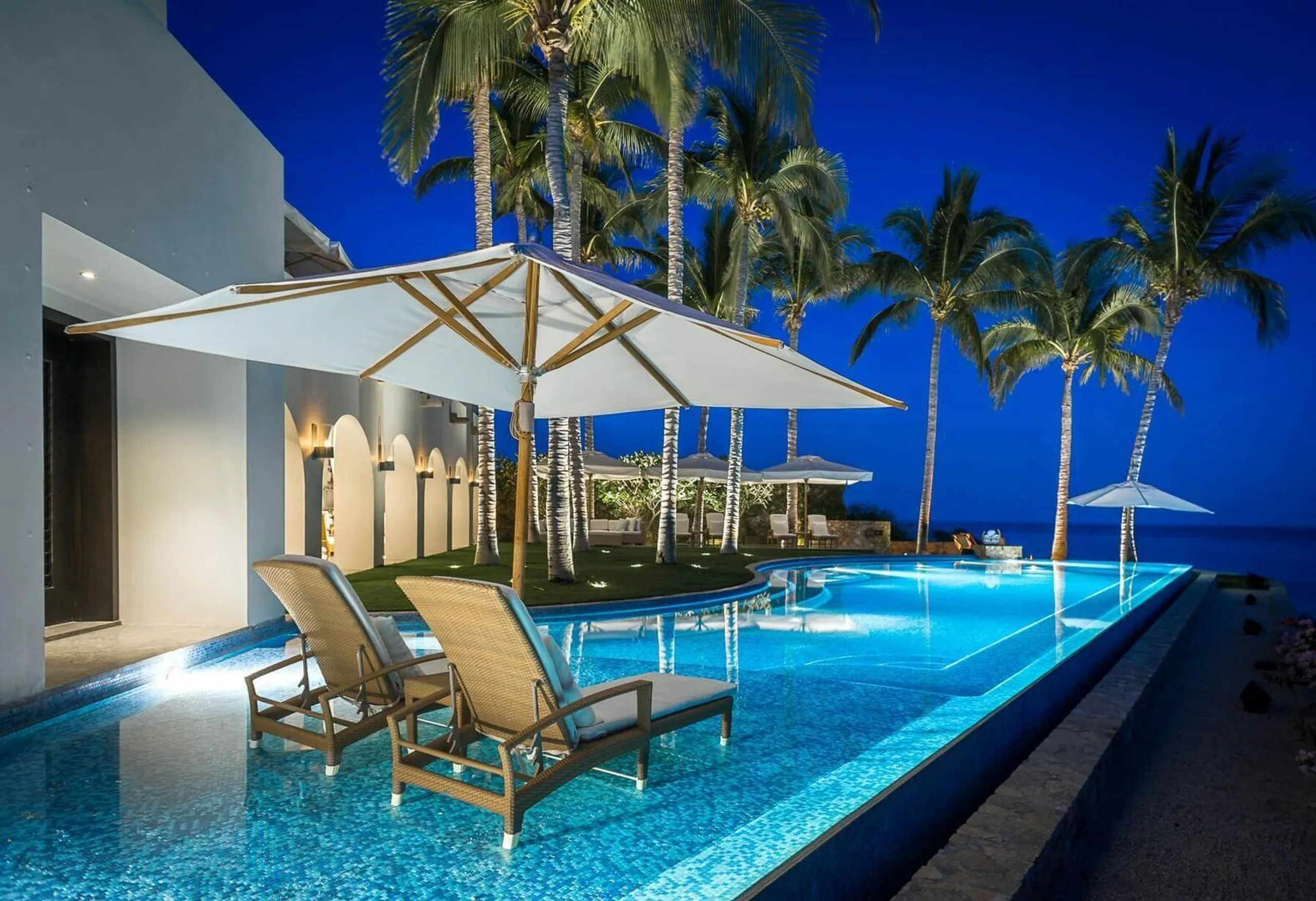 Impeccable Puerto Los Cabos Luxury Estate with Infinity Pool and Ocean Views — photograph 3