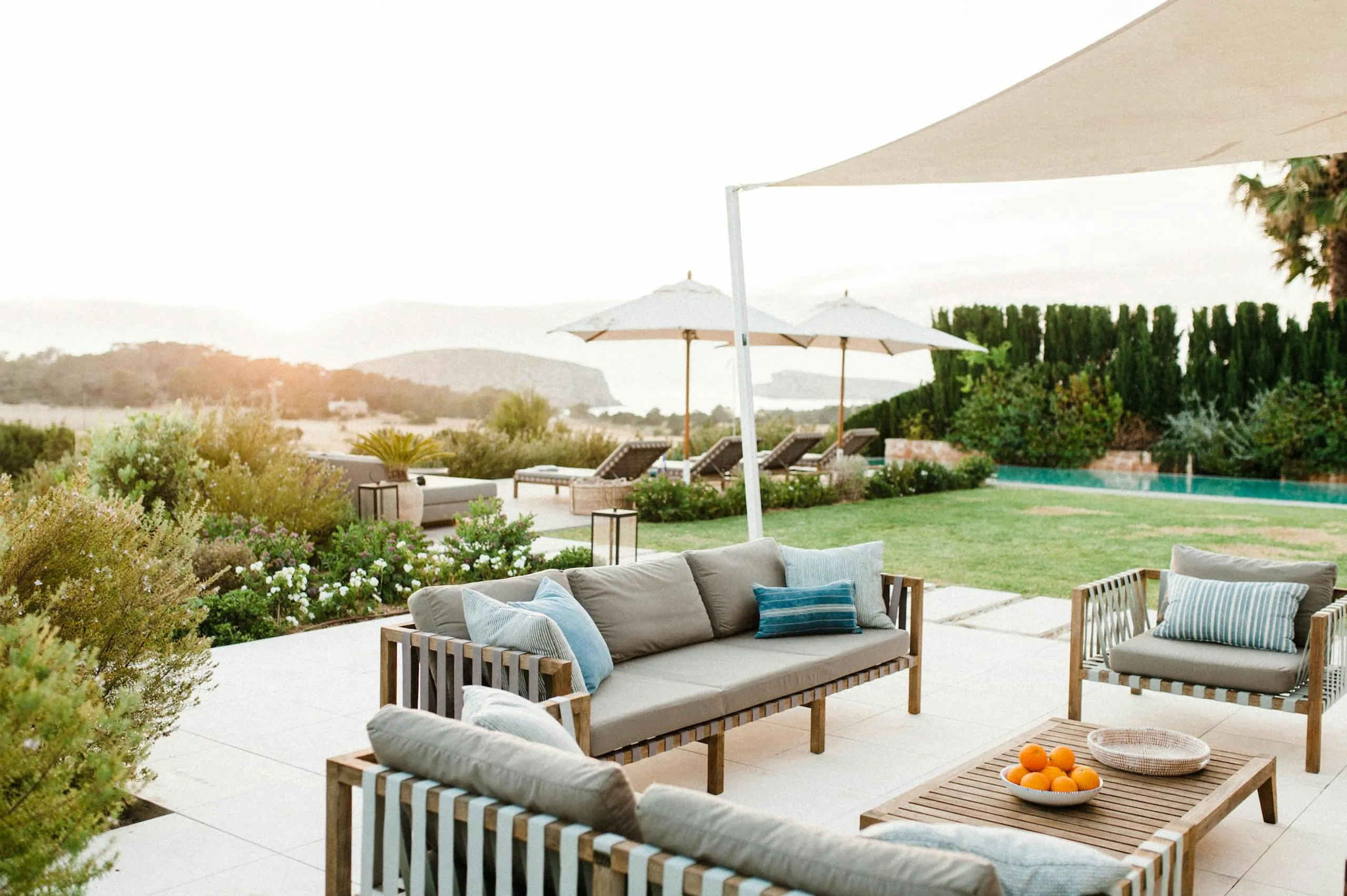 Lavish Ibiza Seaside Estate with Private Pool and Sun Deck — photograph 6