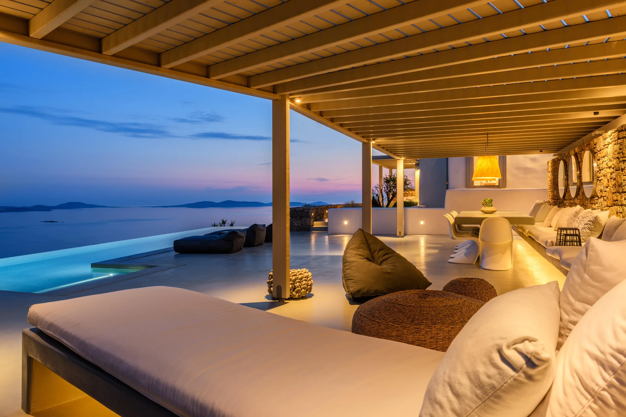 Experience Mykonian Luxury Living at this Breathtaking Villa near Tourlos — photograph 10