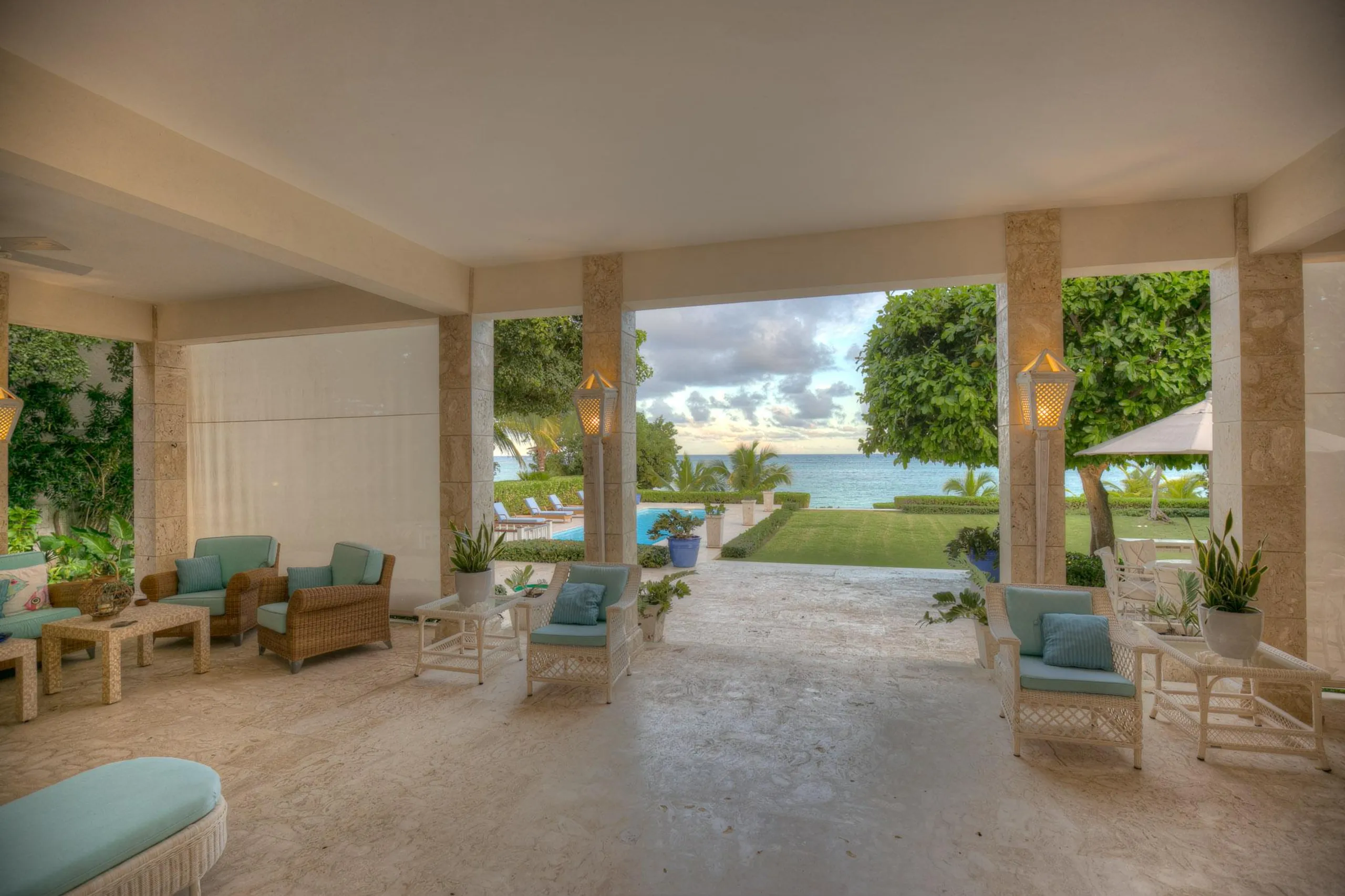 Picturesque Waterfront Villa with Private Pool and Stunning Views in Punta Cana — photograph 7
