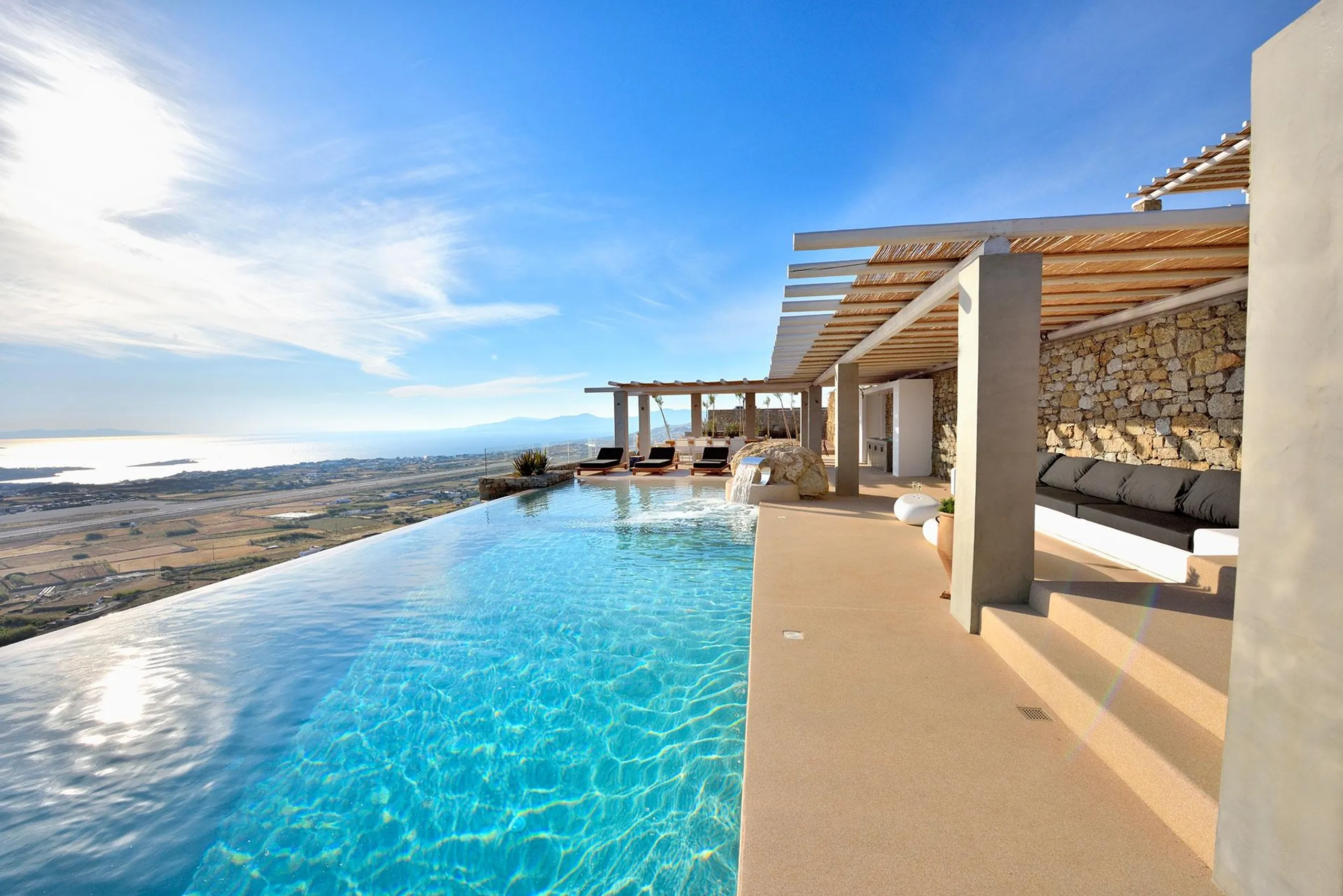 Majestic Oceanview Villa in Mykonos with Waterfalling Pool, South Aegean