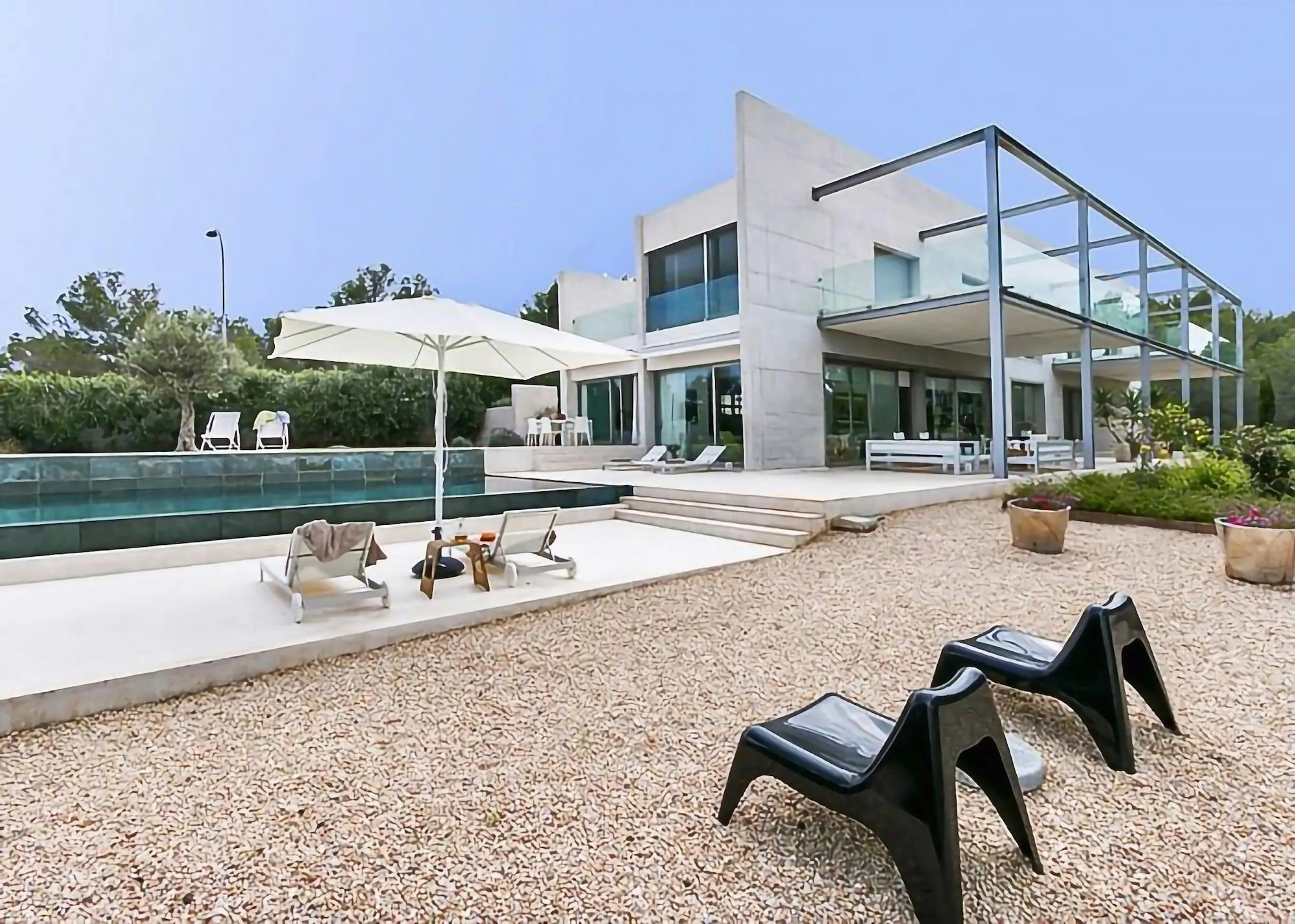 Superb Refinement in this Spanish Villa with Infinity Pool, Mallorca