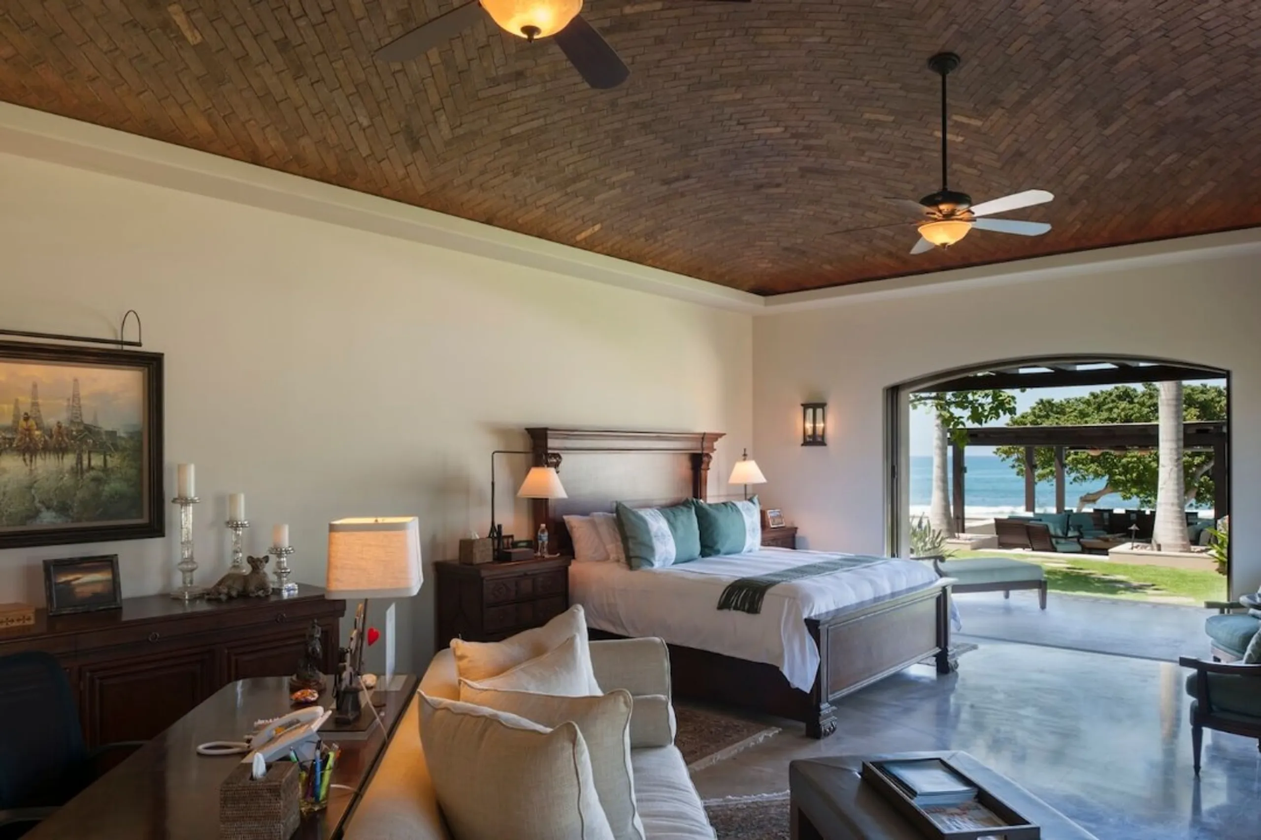 Oceanfront Hacienda-Style Villa in Punta Mita with Full Staff & Private Pool — photograph 12