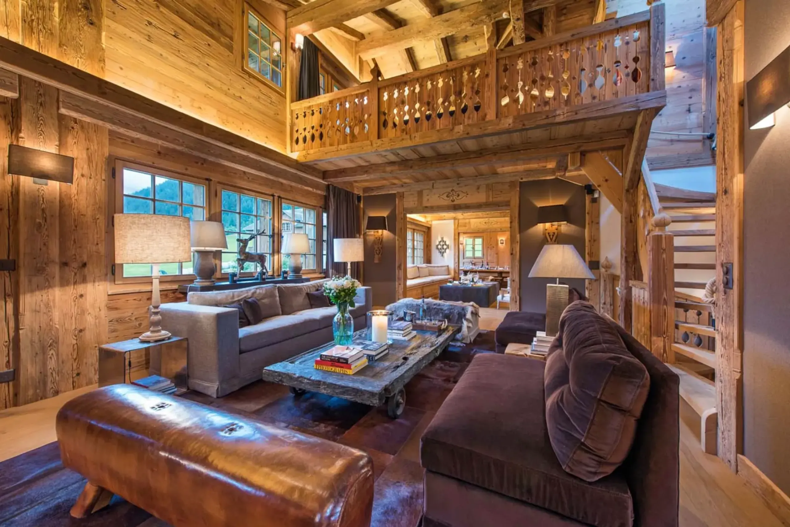 Traditional Swiss Chalet with Spa — photograph 4