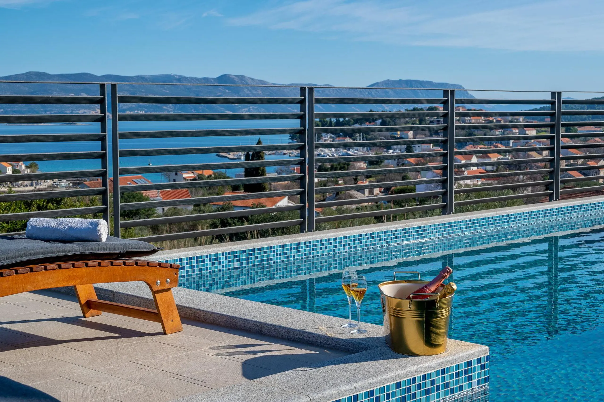Ornate Villa with Pool and Panoramic Views in Lumbarda, Korcula — photograph 7