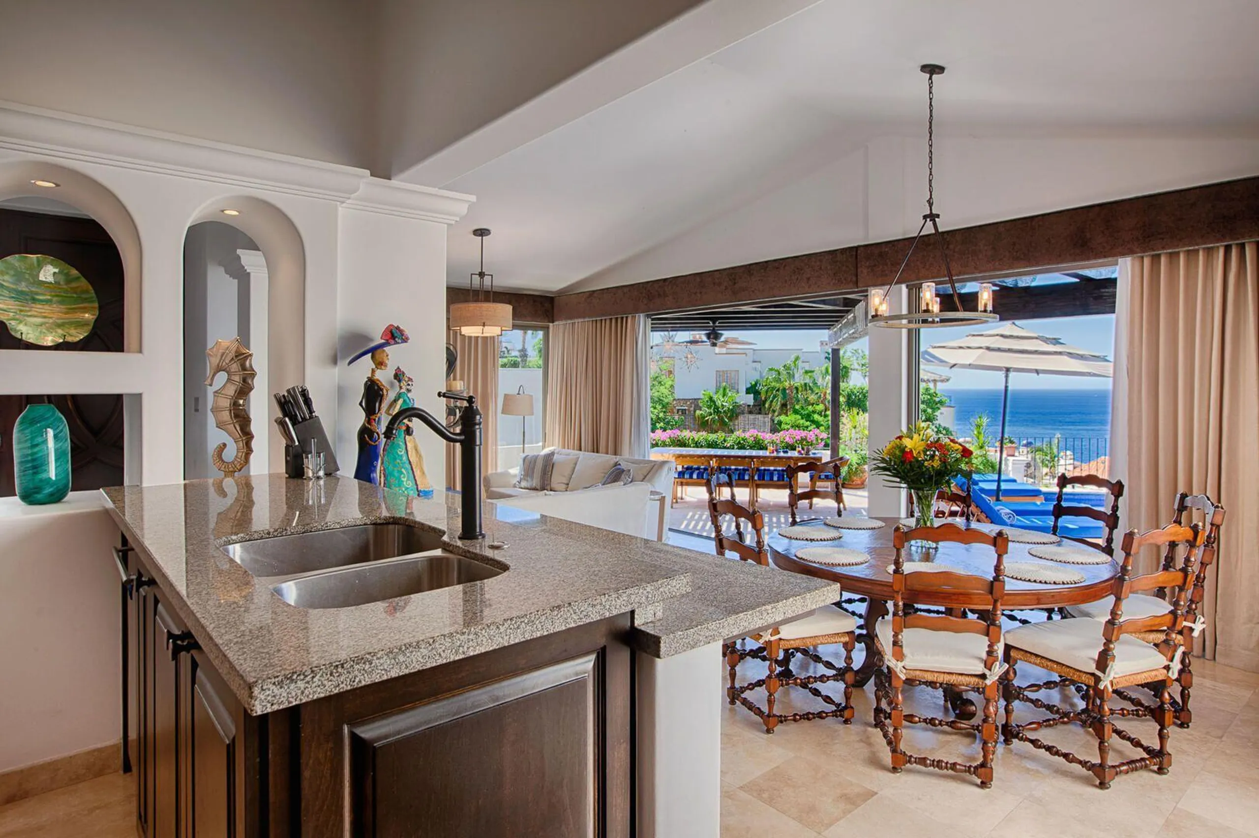 Enchanting OceanView Villa in El Pedregal — photograph 11