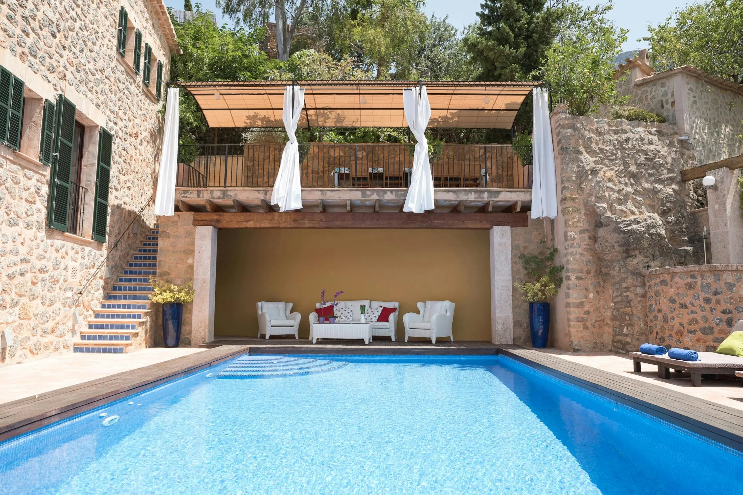 Grand Luxury Estate in Mallorca with Infinity Pool and Outdoor Grill — photograph 3