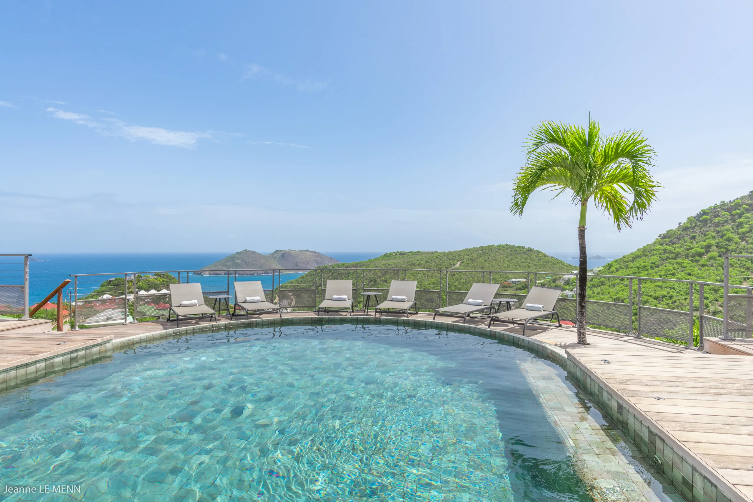 Elegant Flamands Villa with Infinity Heated Pool & Ocean Views — photograph 5