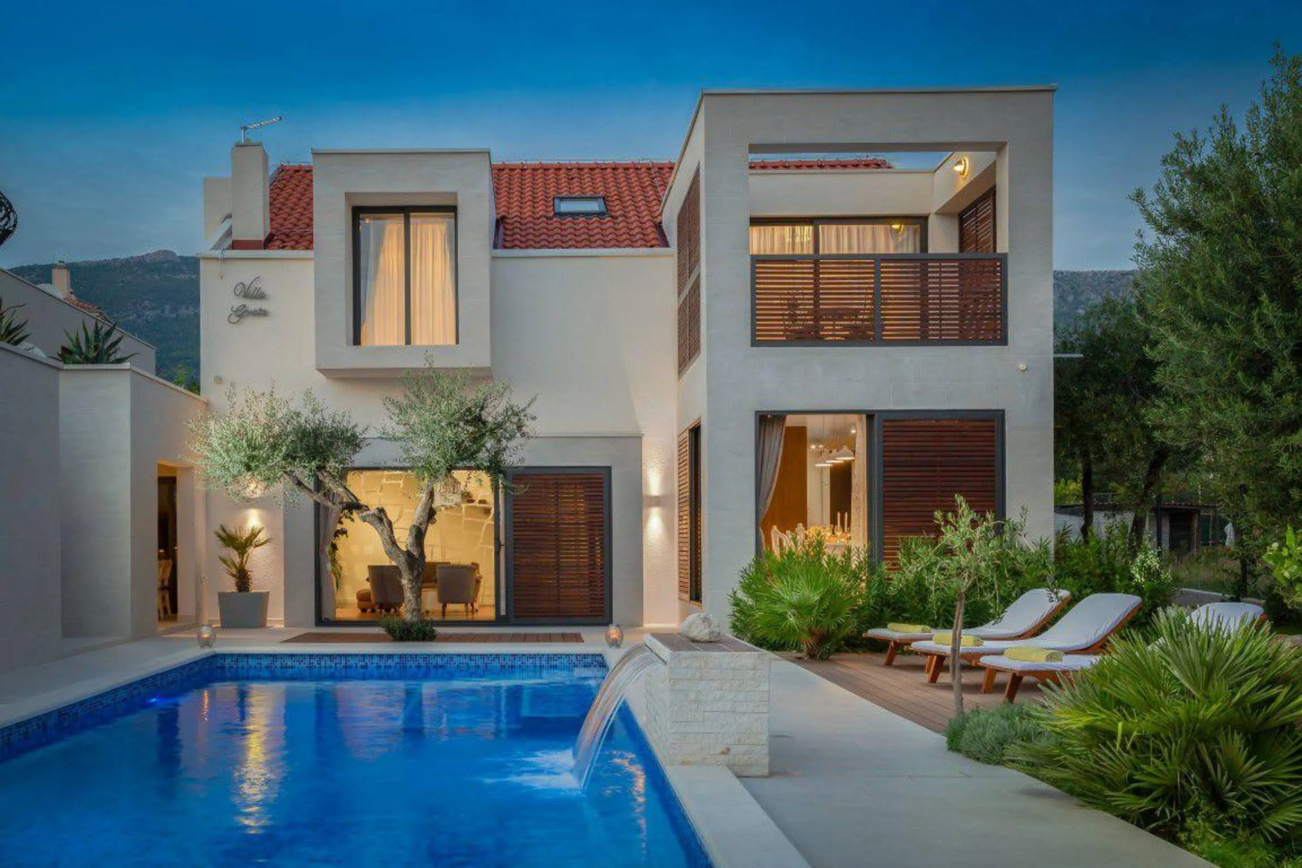 Calming Villa For Family with Swimming Pool — photograph 2