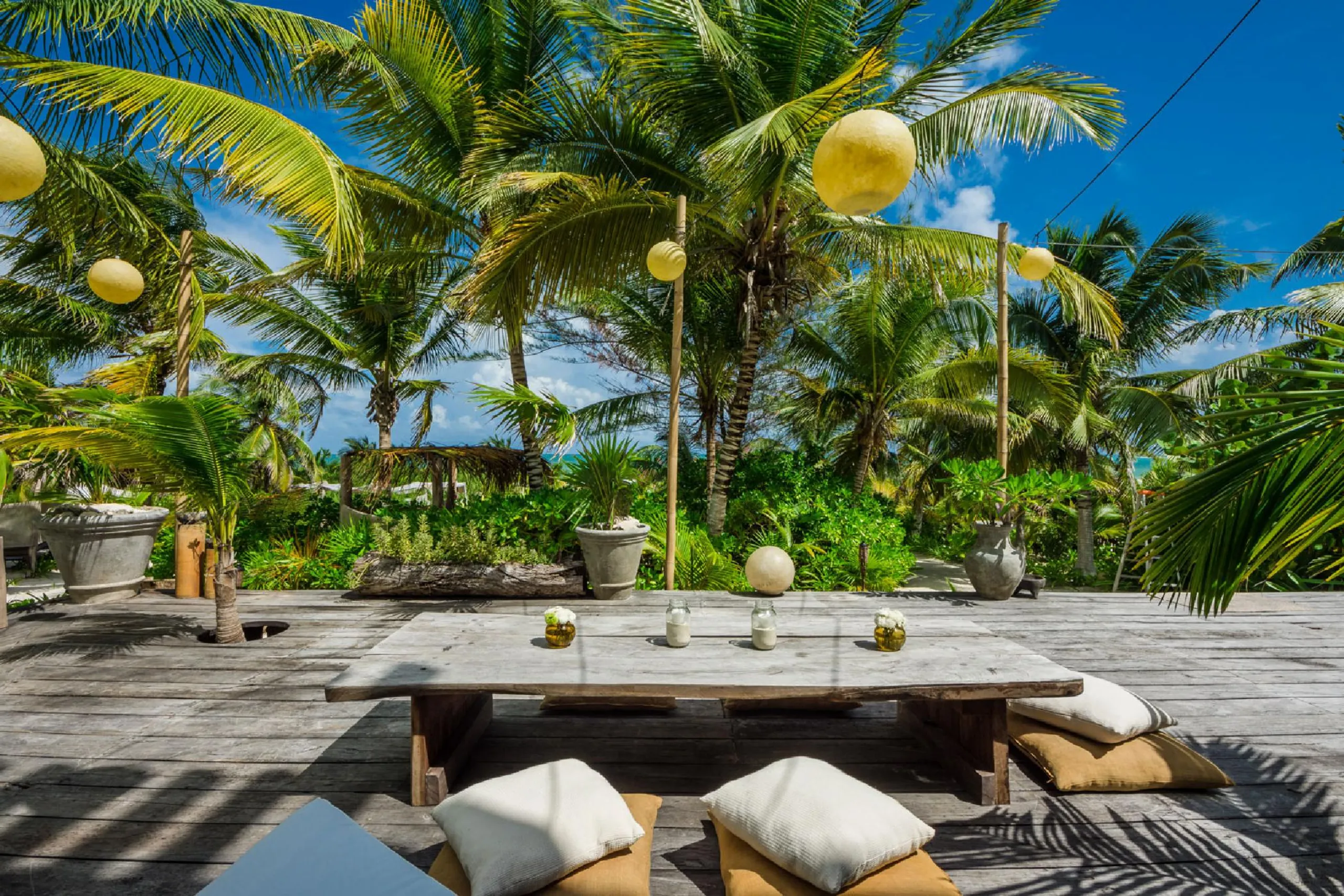 Sian Ka'an Reserve Eco-Luxe Estate with Modern Amenities and Beach Access — photograph 2