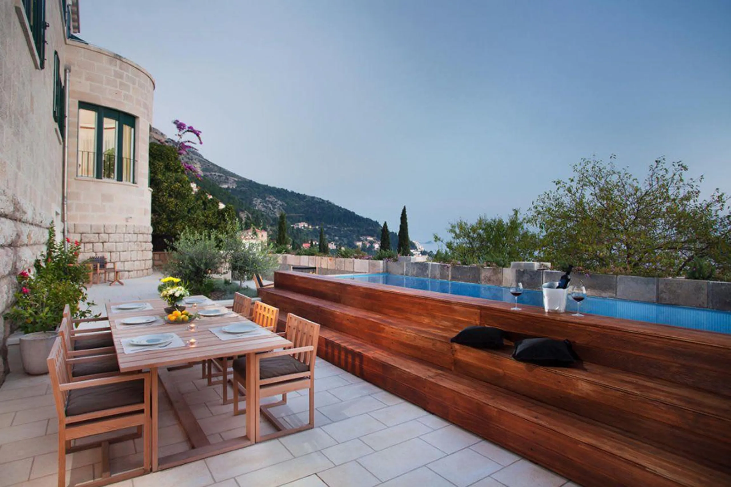 Deluxe Contemporary Villa with Pool and High-End Interiors in Dubrovnik