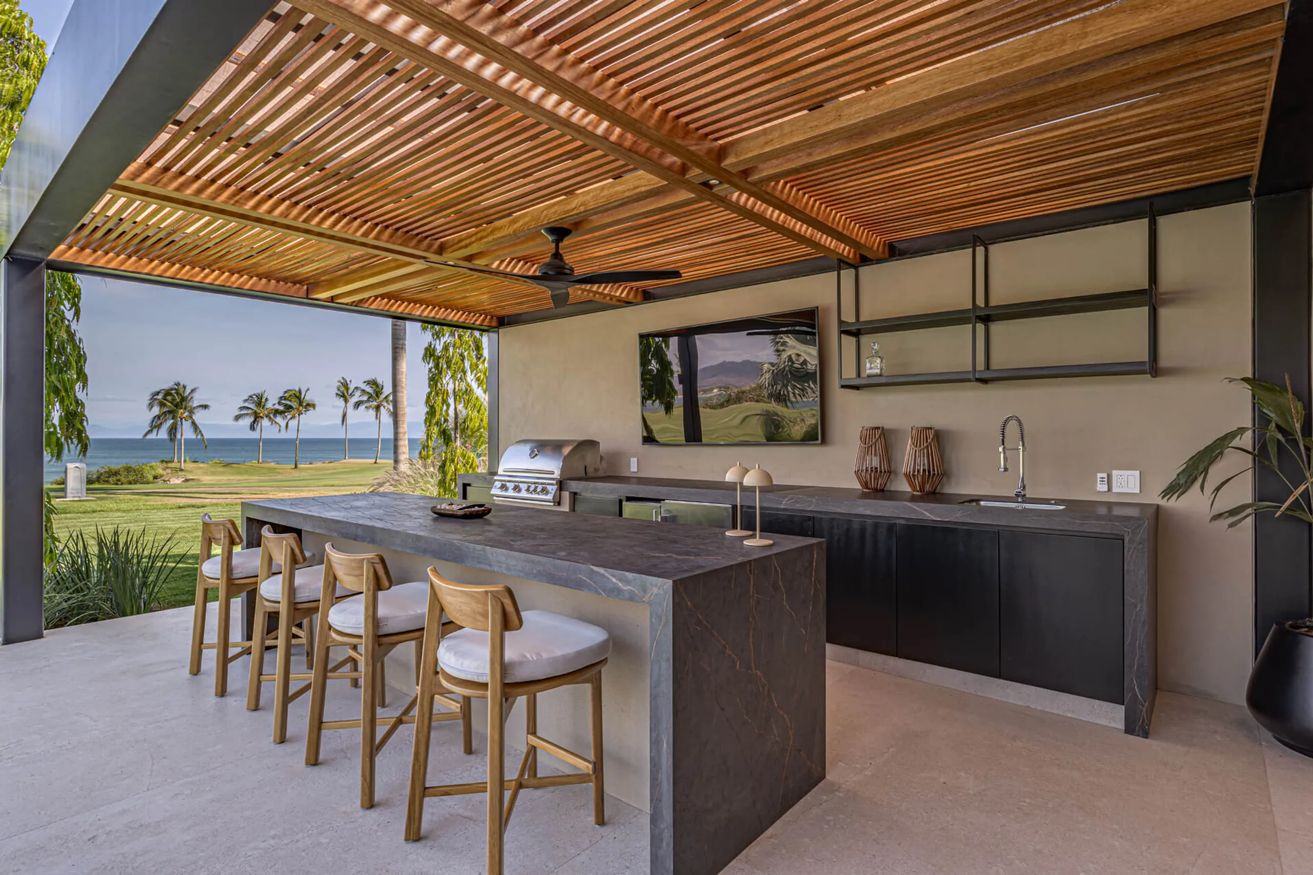5-Bedroom Villa with in Lagos del Mar with Sunset Views, Pool & Golf Access — photograph 6