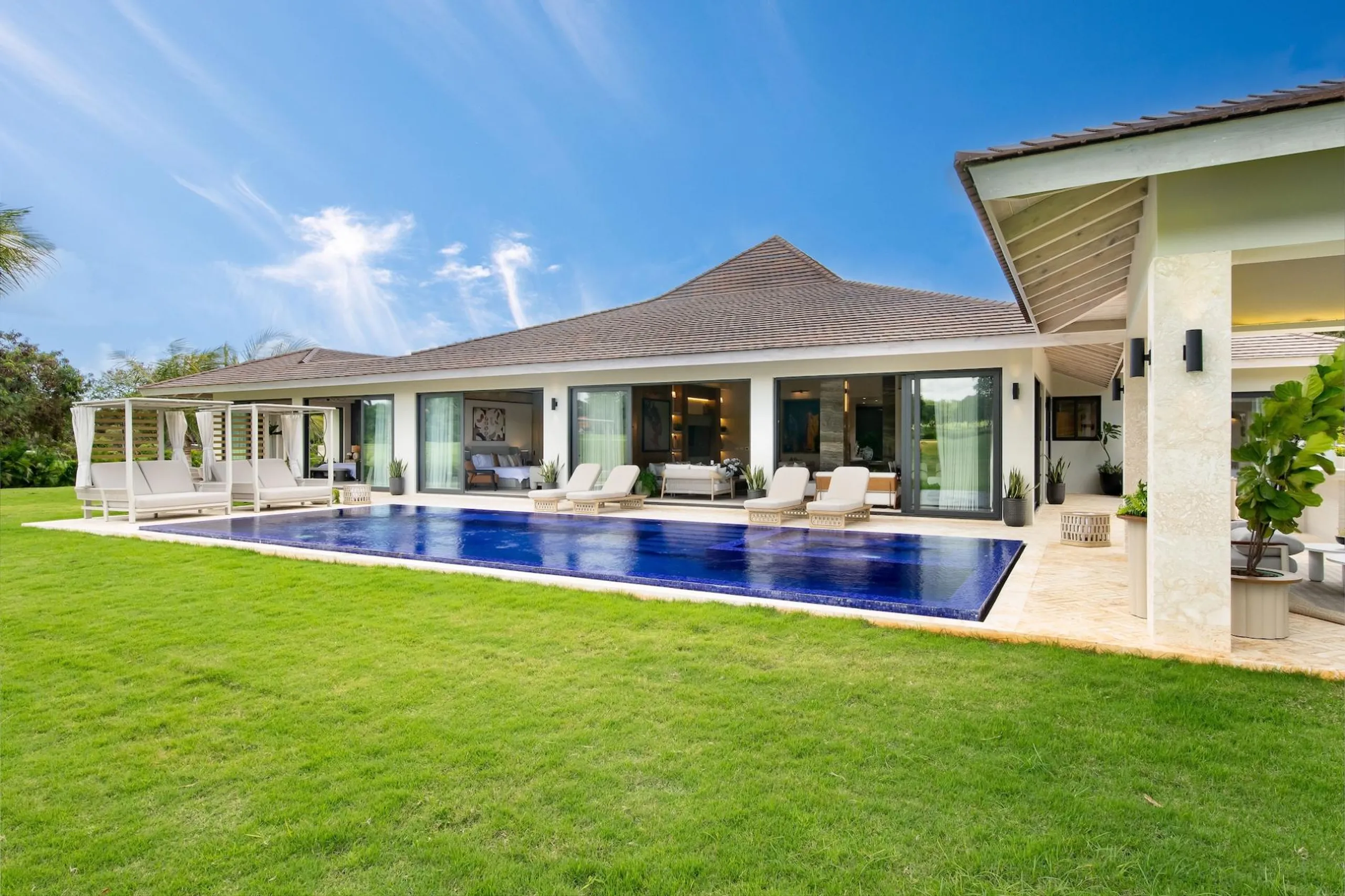 Brand New Single-Level Villa with Golf Course Views in Casa de Campo — photograph 2