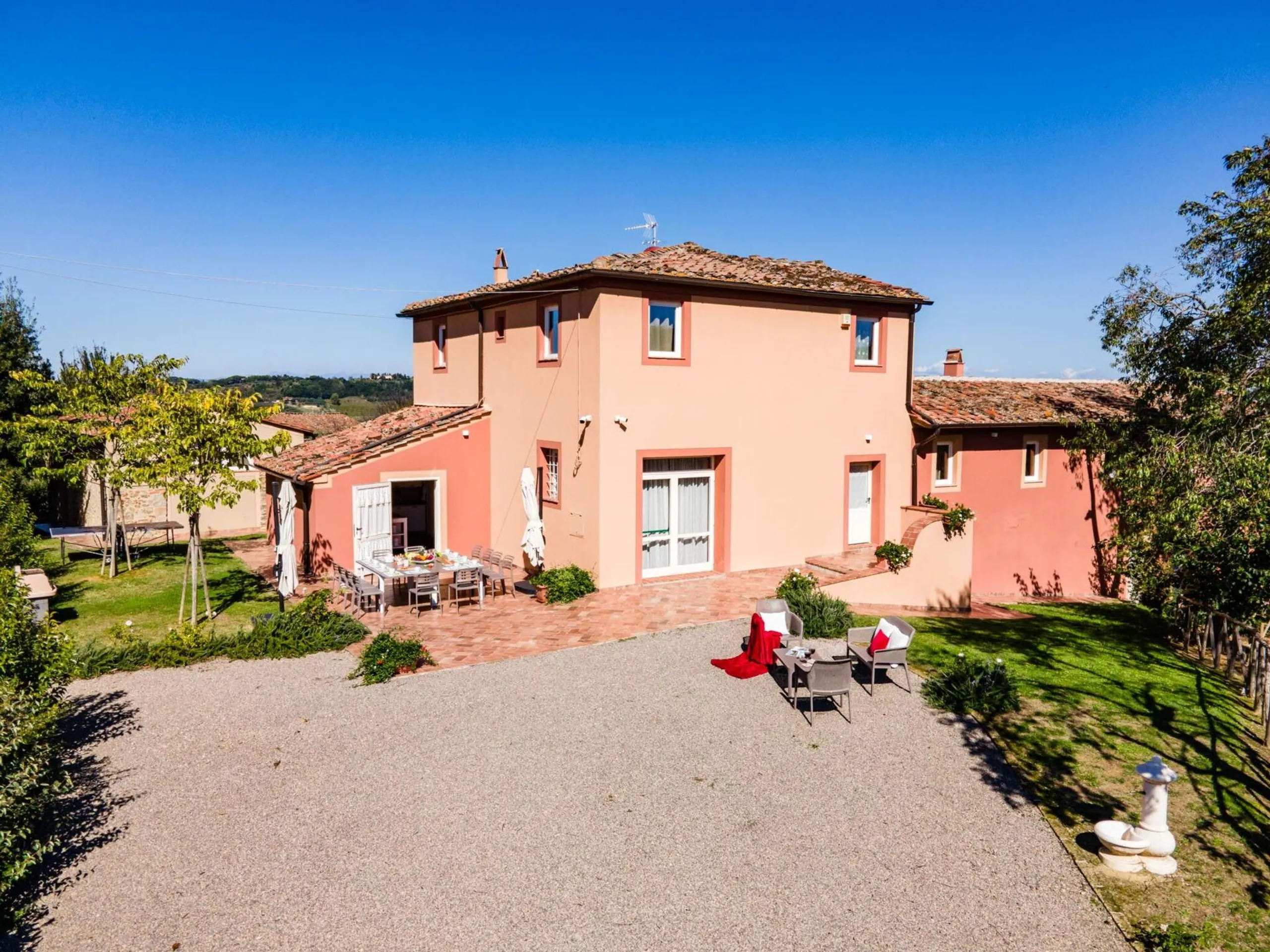 Elegant Legoli Villa with Private Pool in Pisa Hills — photograph 6