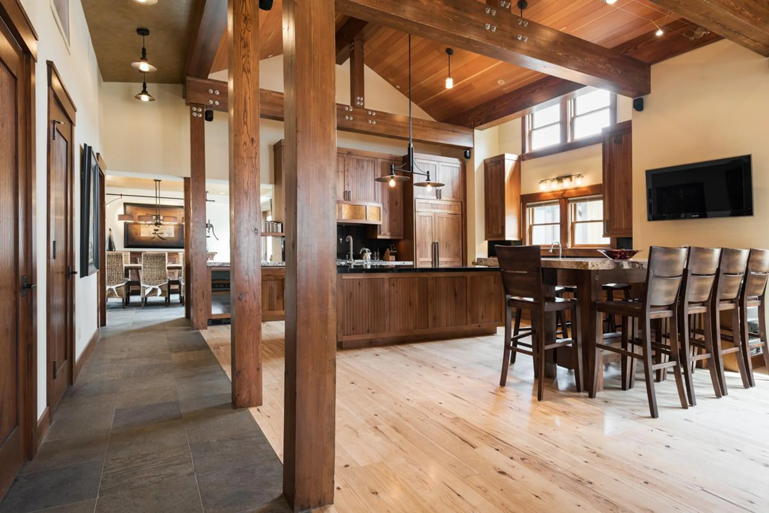 Superb Ski Villa with Fireplace — photograph 10