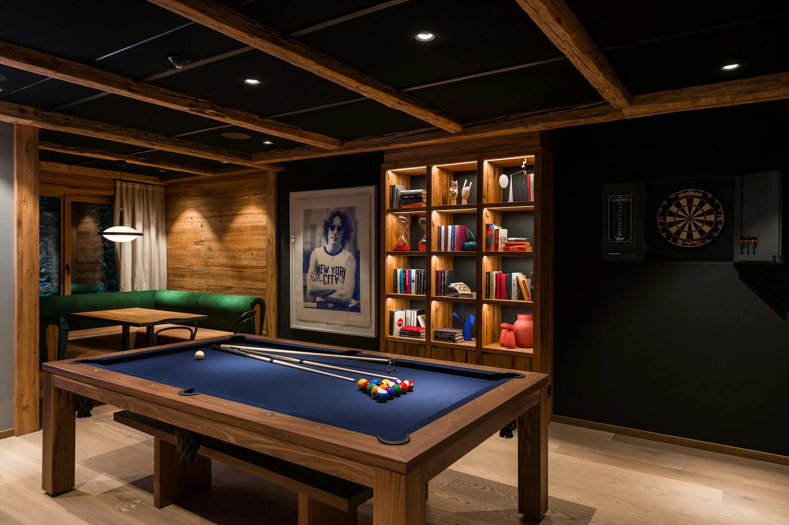 Grand Luxury Lech Chalet with Private Pool and Entertainment Room — photograph 11