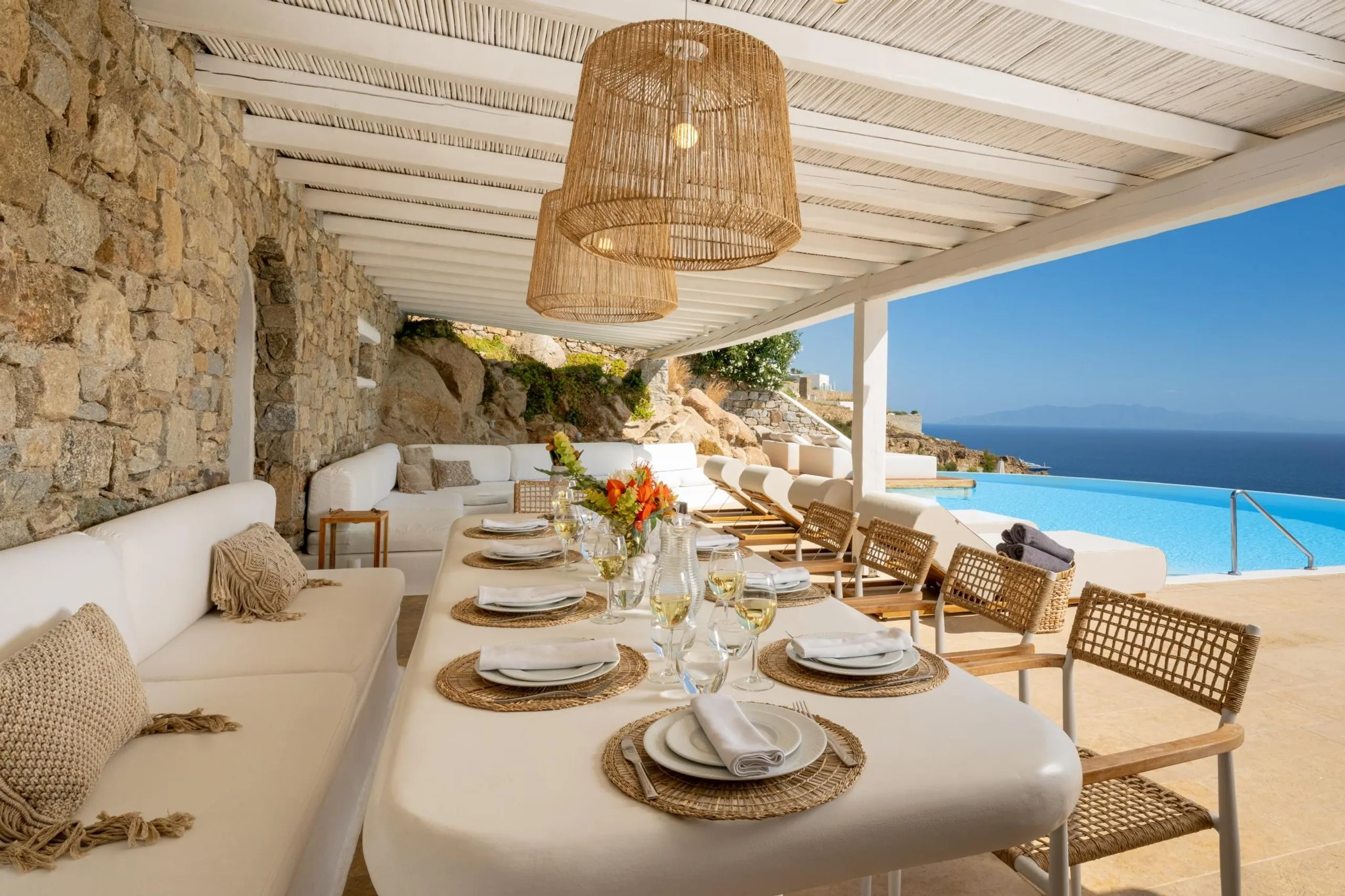 Elegant Oceanview Villa in Mykonos with Private Pool and Jacuzzi — photograph 7