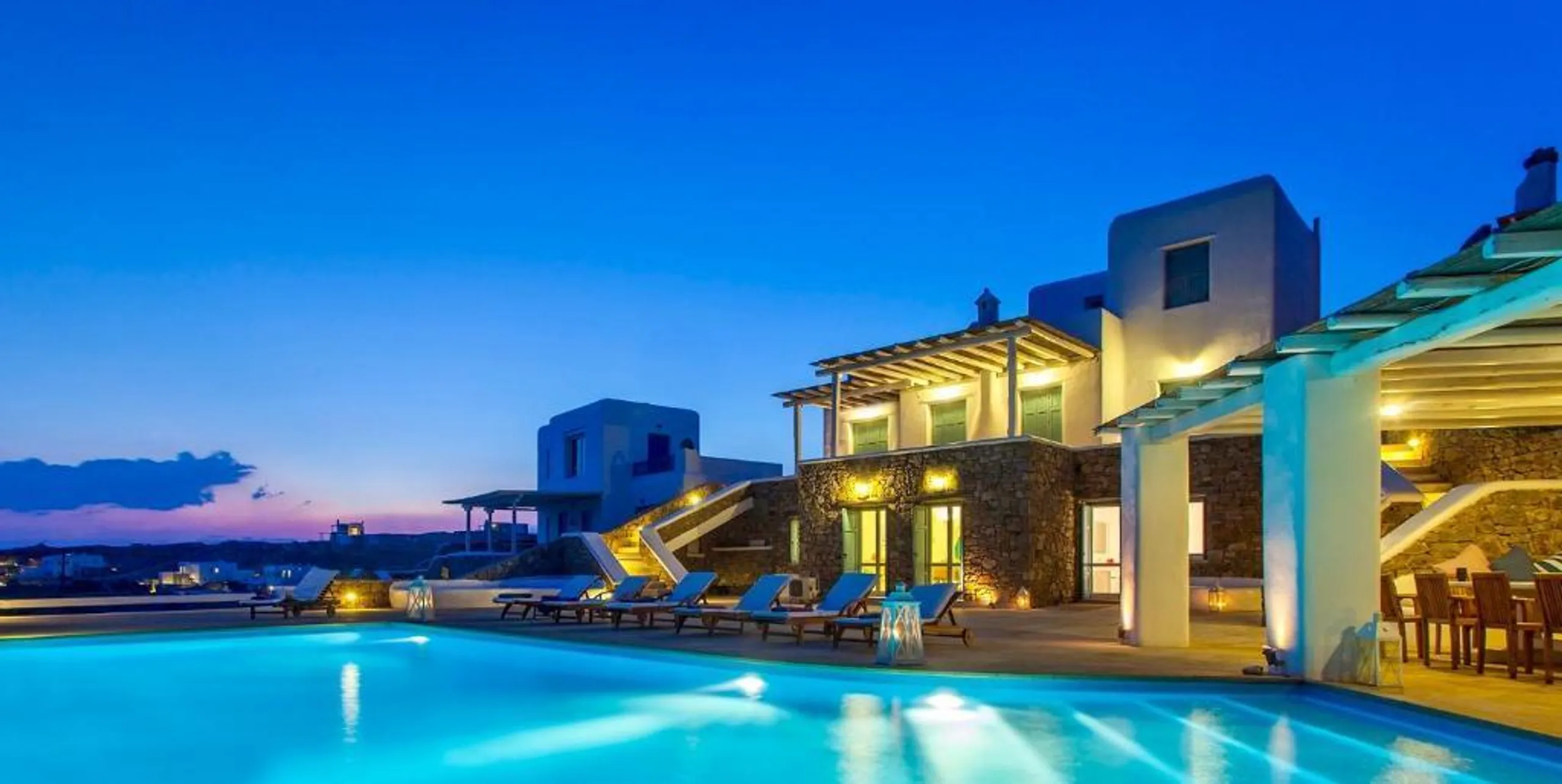 Immerse Yourself in a Private Infinity Pool Villa with Breathtaking Aegean Sea Views — photograph 4