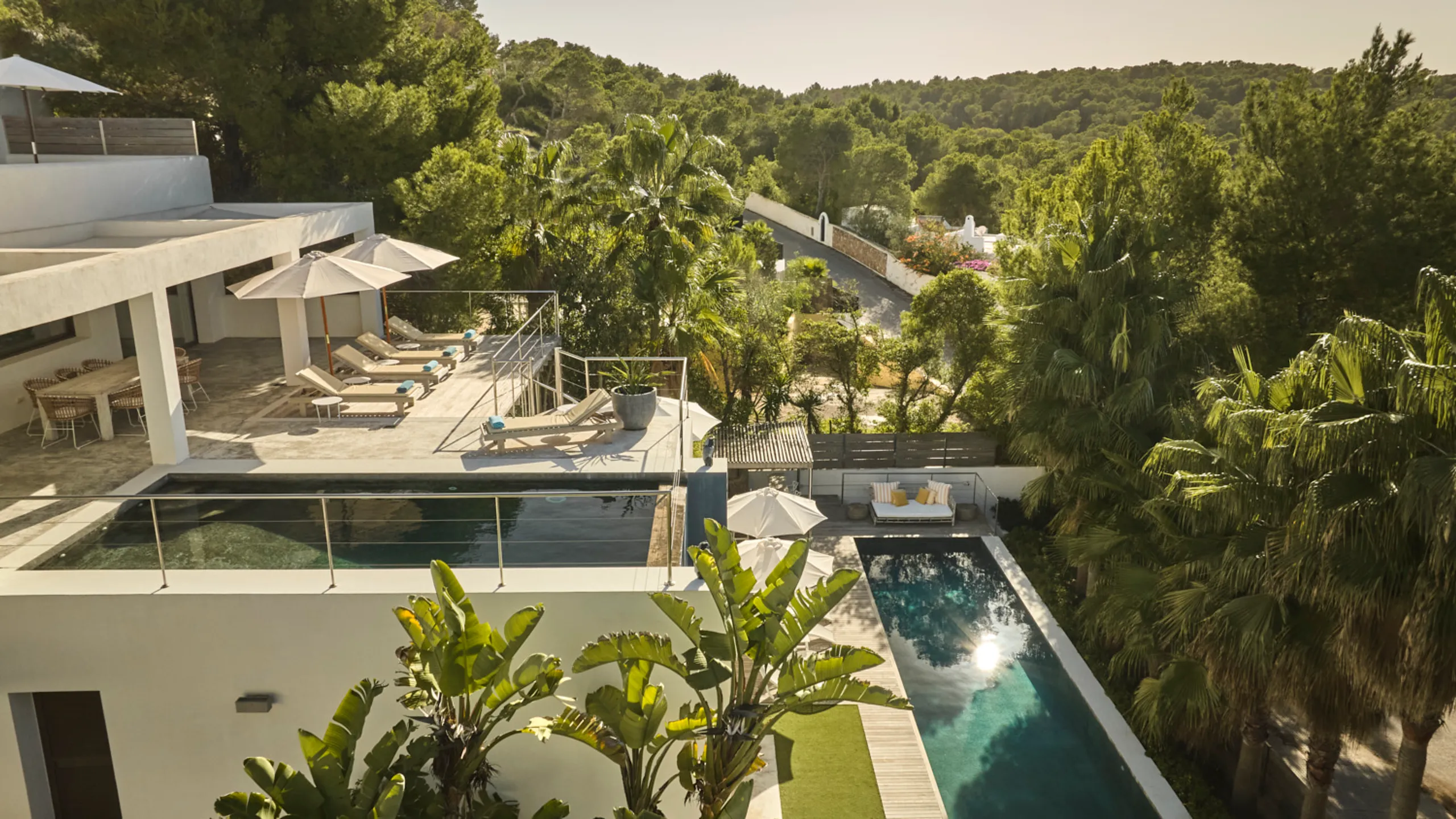 Deluxe Comfort Retreat with private pool and Spectacular Sea Views — photograph 5