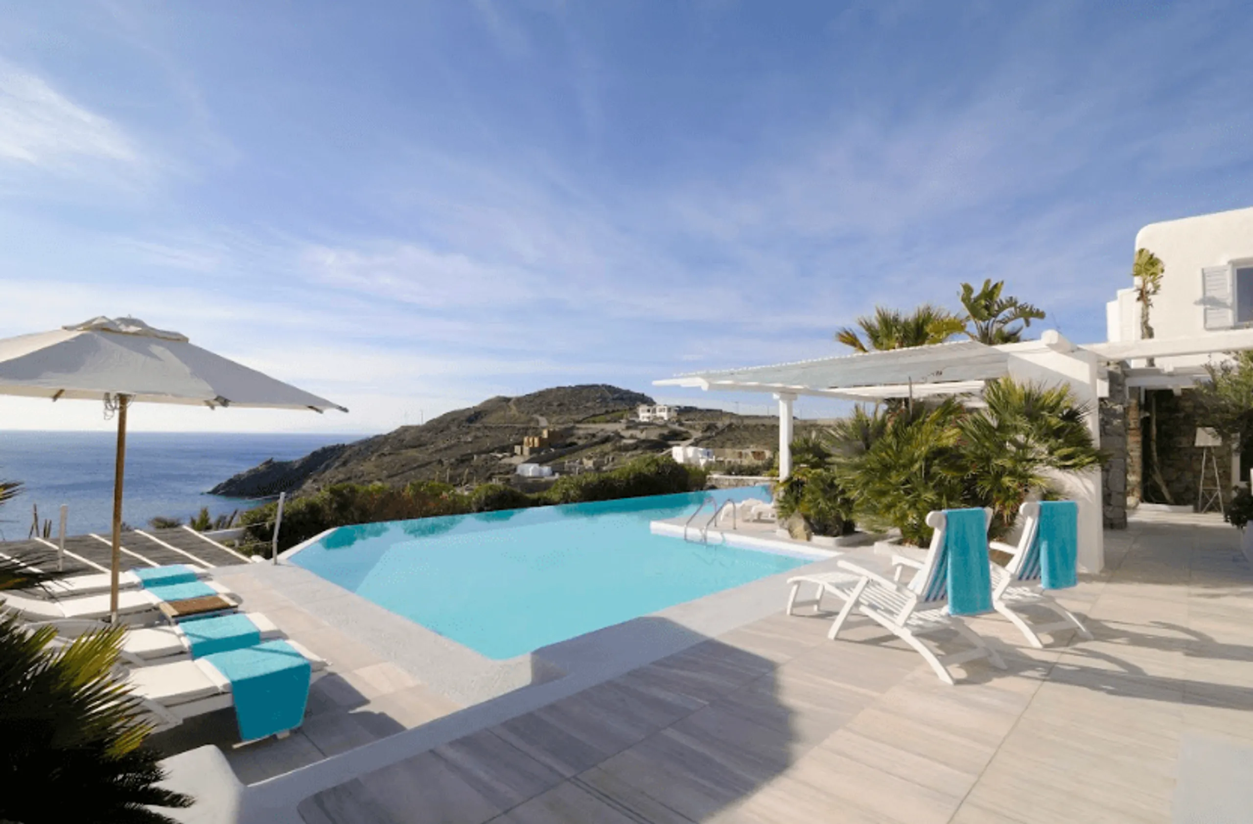 Luxuriate in this Exquisite Villa, Embracing Aleomandra's Idyllic Locale and Breathtaking Views — photograph 5