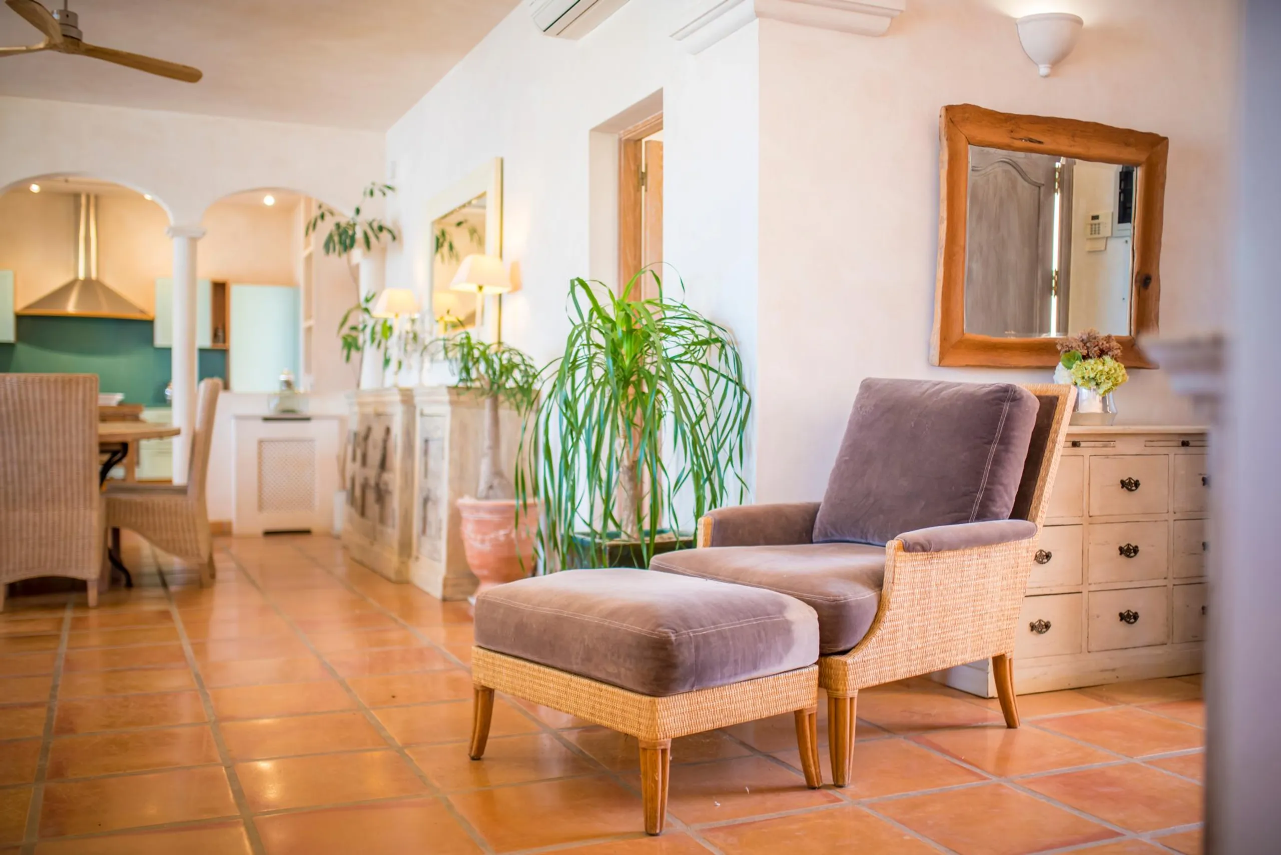 Sumptuous Ibiza Villa with Private Pool and Ocean Views — photograph 10