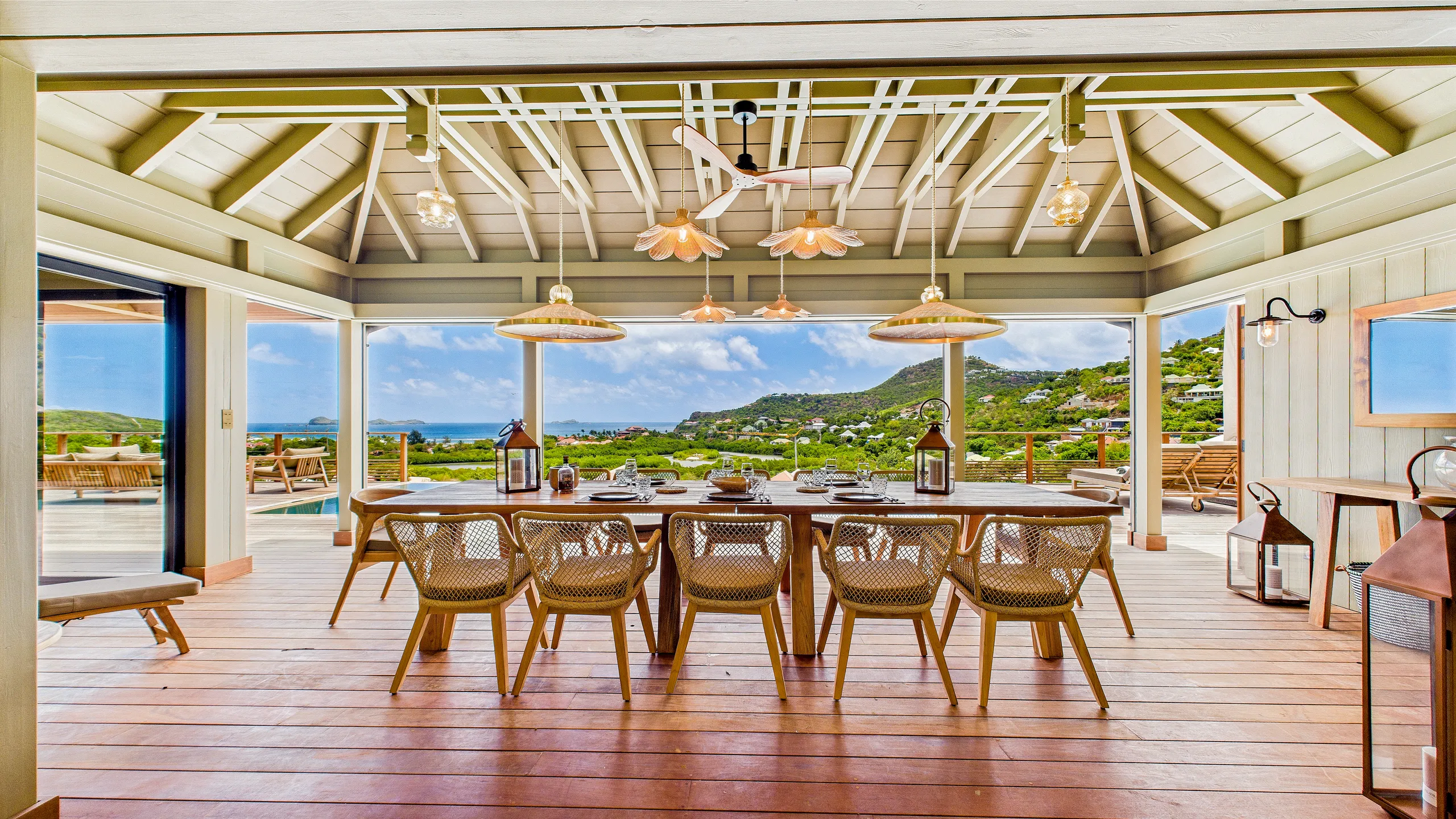 Chic St. Jean Villa with Heated Pool, Overlooking St. Jean — photograph 3