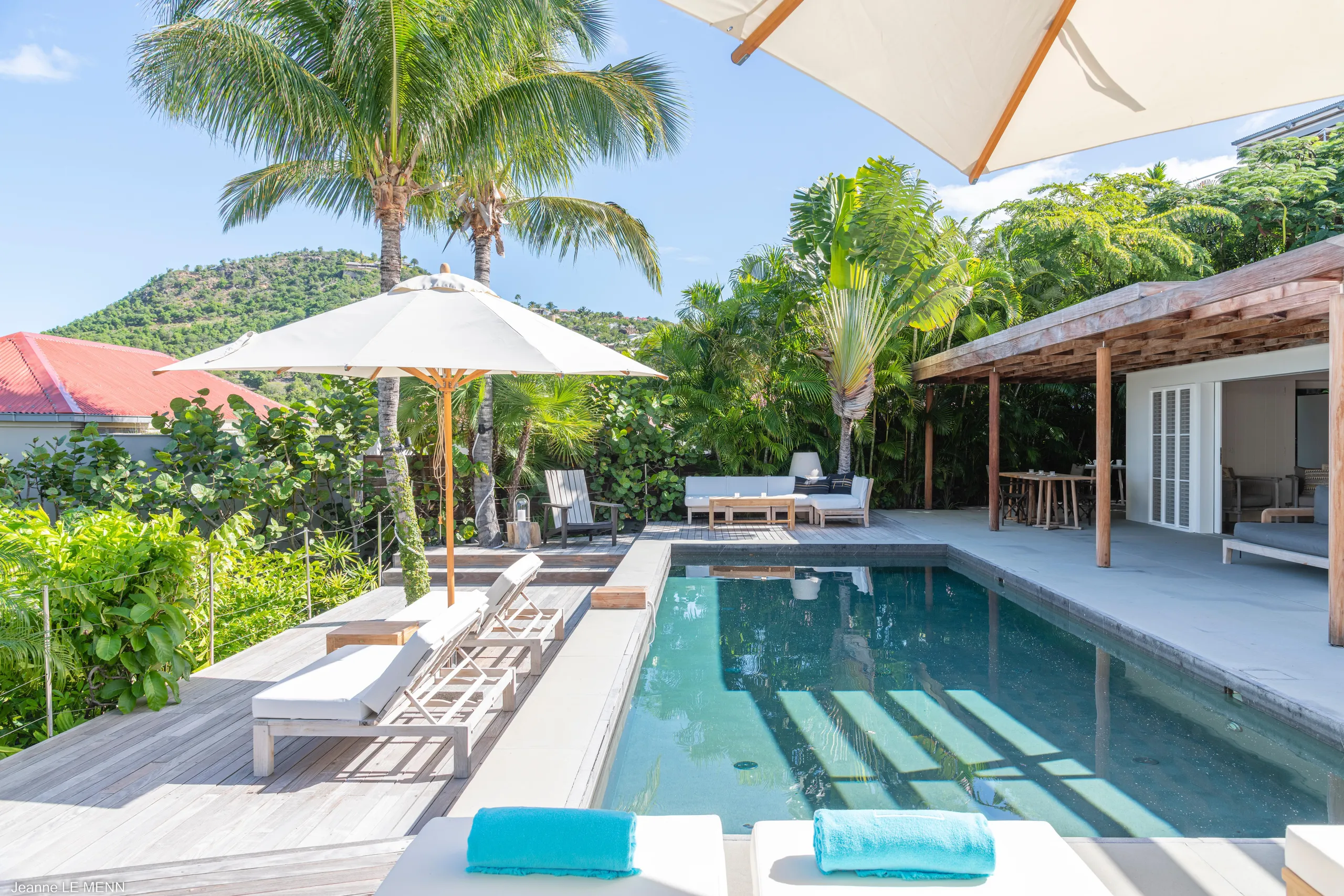 Exquisite Seaview Villa with Private Pool and Zen Garden — photograph 2