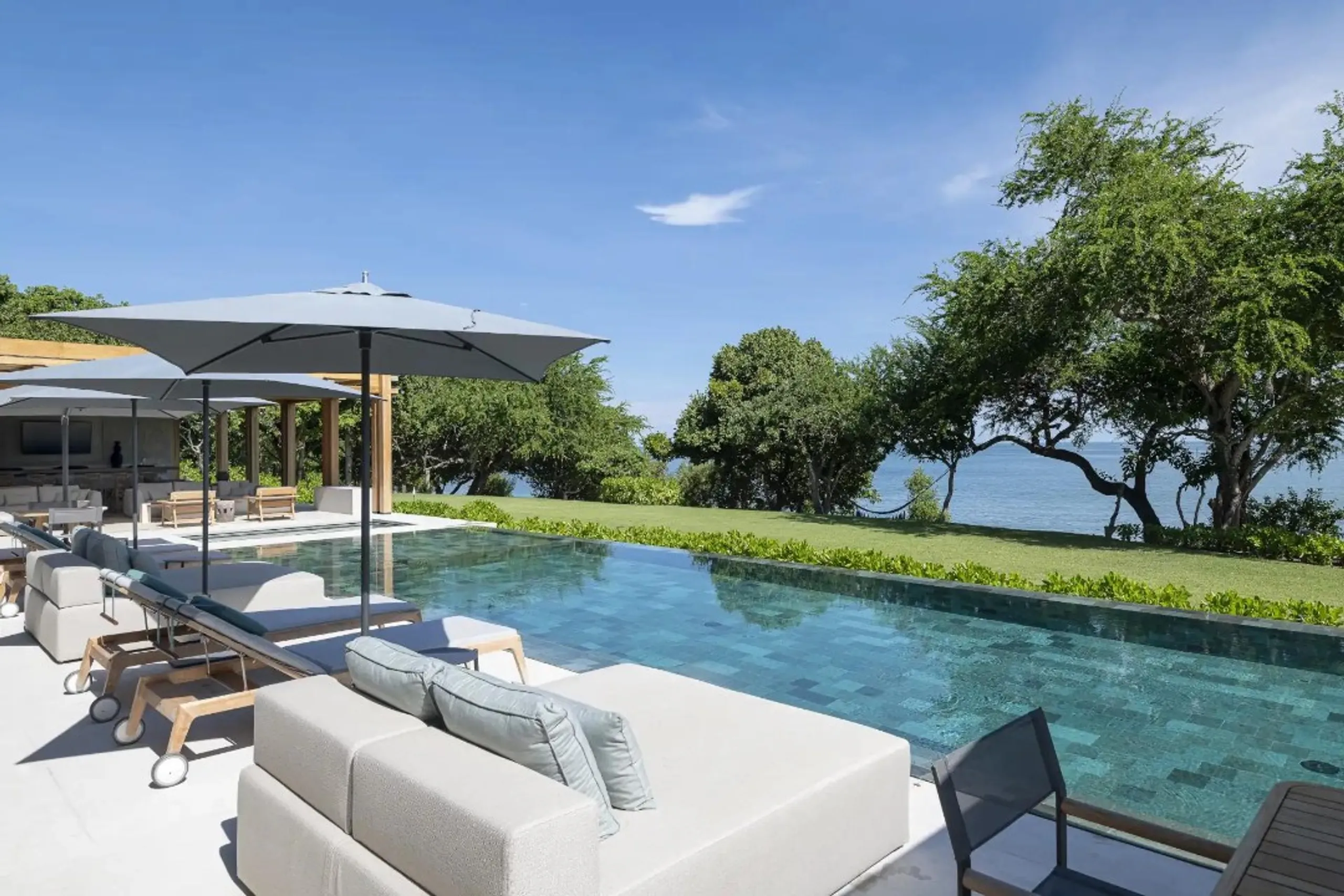 Deluxe Kupuri Punta Mita Villa with Infinity Pool & Ocean Terrace — photograph 4
