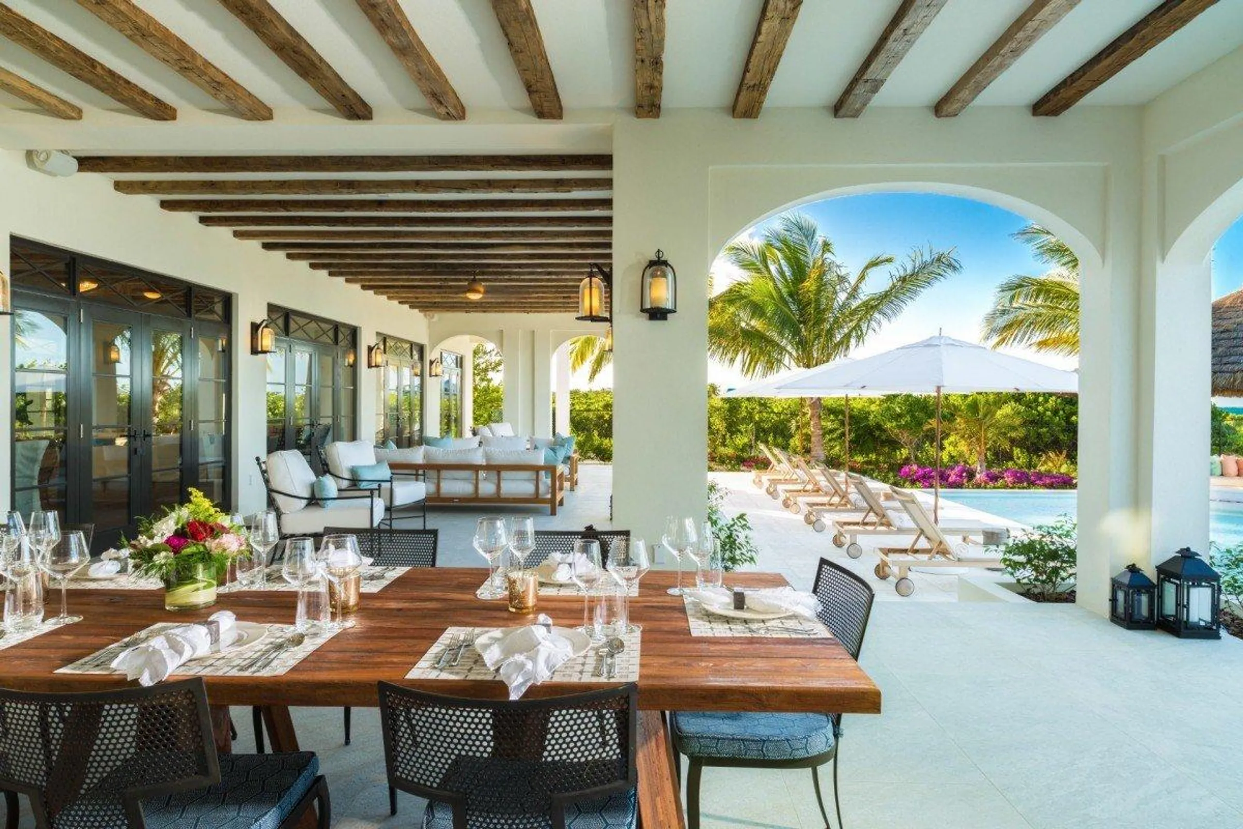 Caribbean Colonial Elegance: Explore This 6-Bedroom Island Villa — photograph 5