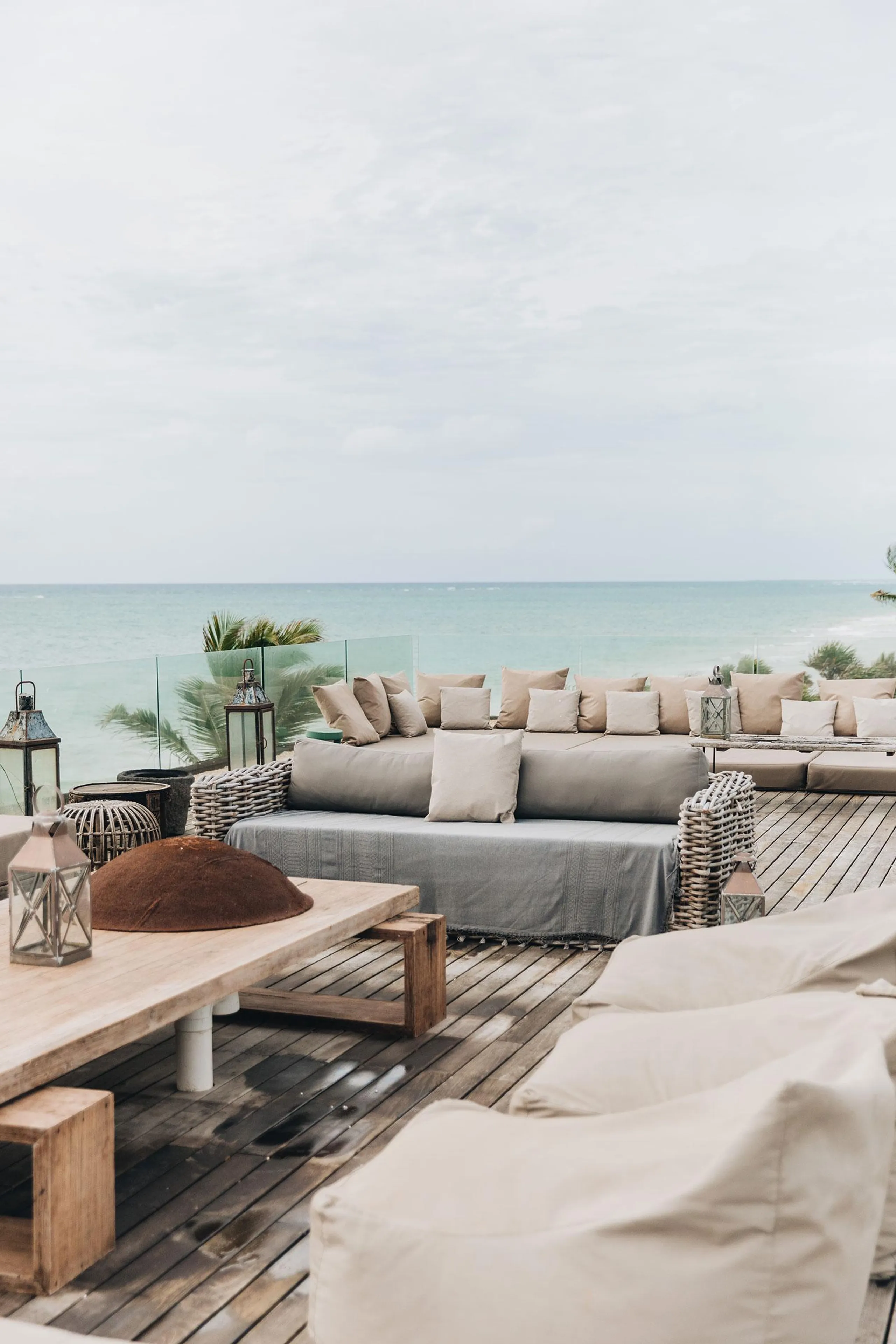 Private and Secluded Captivating Eco-Luxe Villa with Pool and Ocean Views — photograph 10