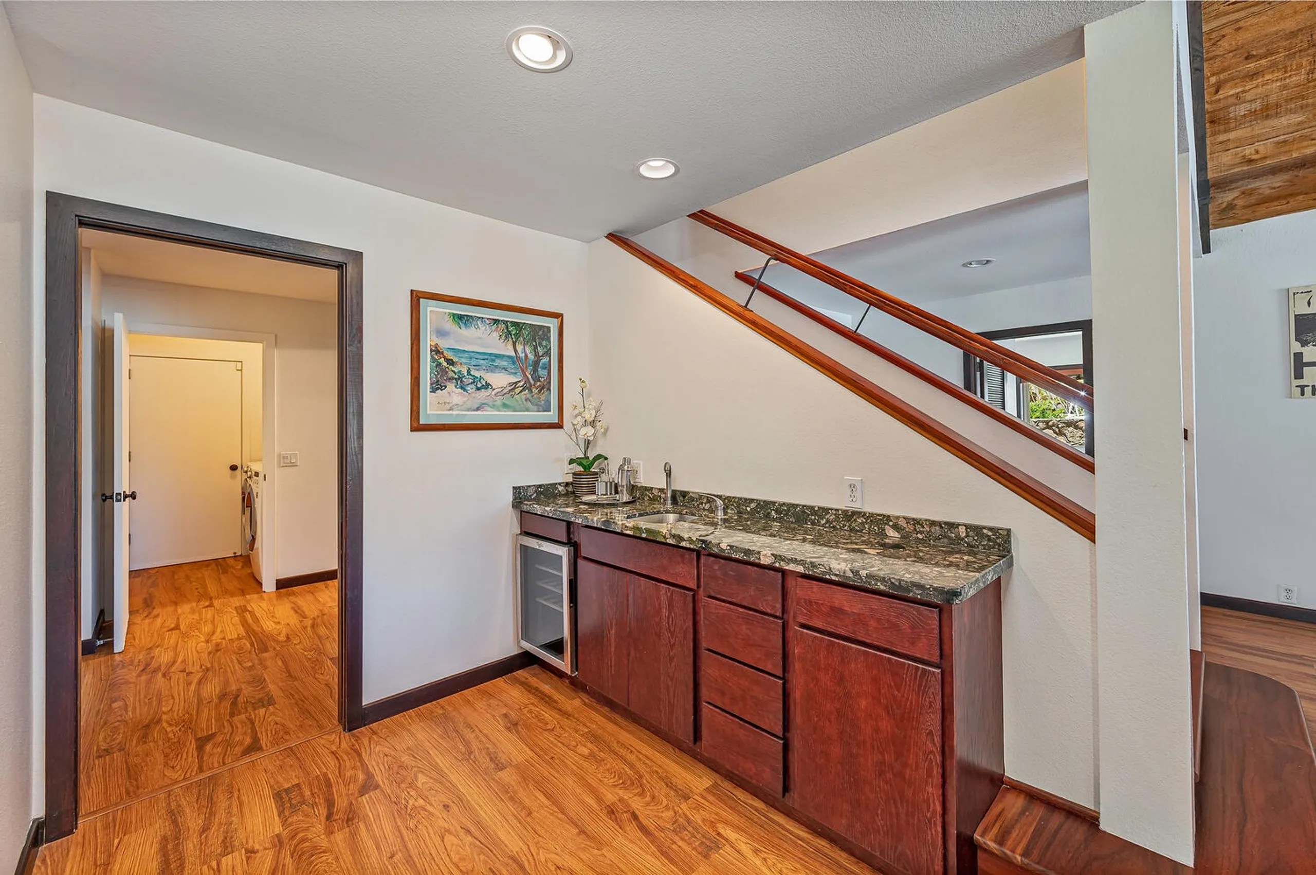 Luxury Home with Private Pool and Panoramic Ocean Views — photograph 7