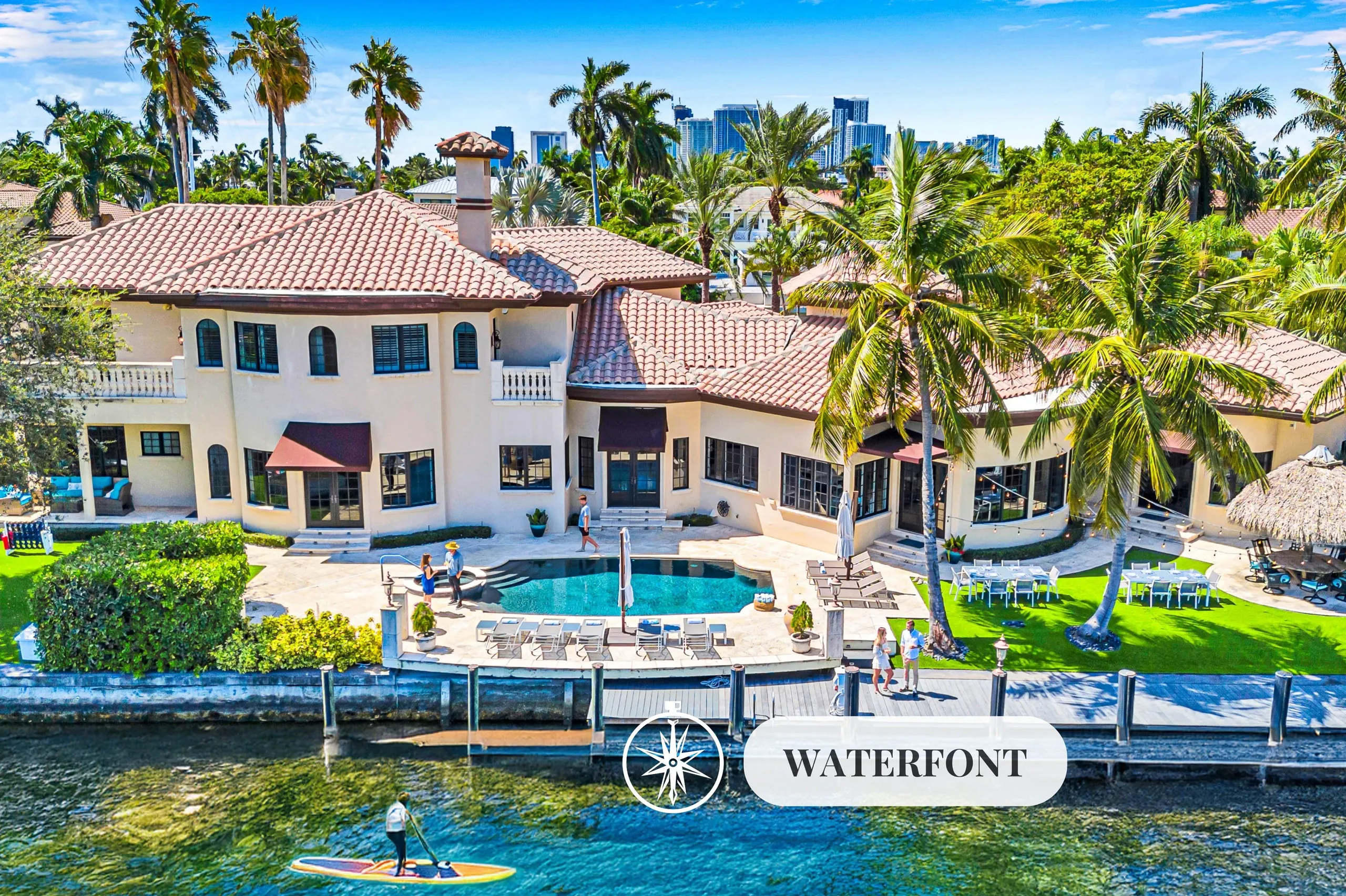 Majestic Waterfront Villa with Heated Pool, Canal View & Access, Fort Lauderdale